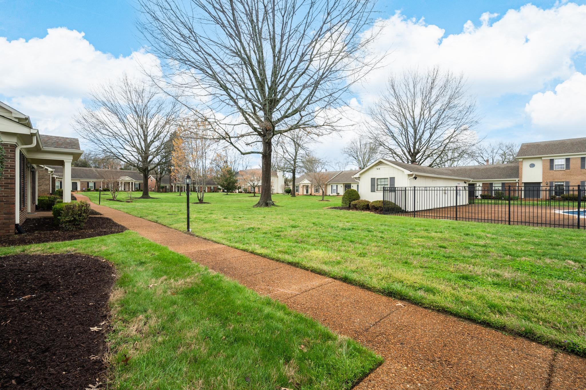 1011 East Northfield Blvd