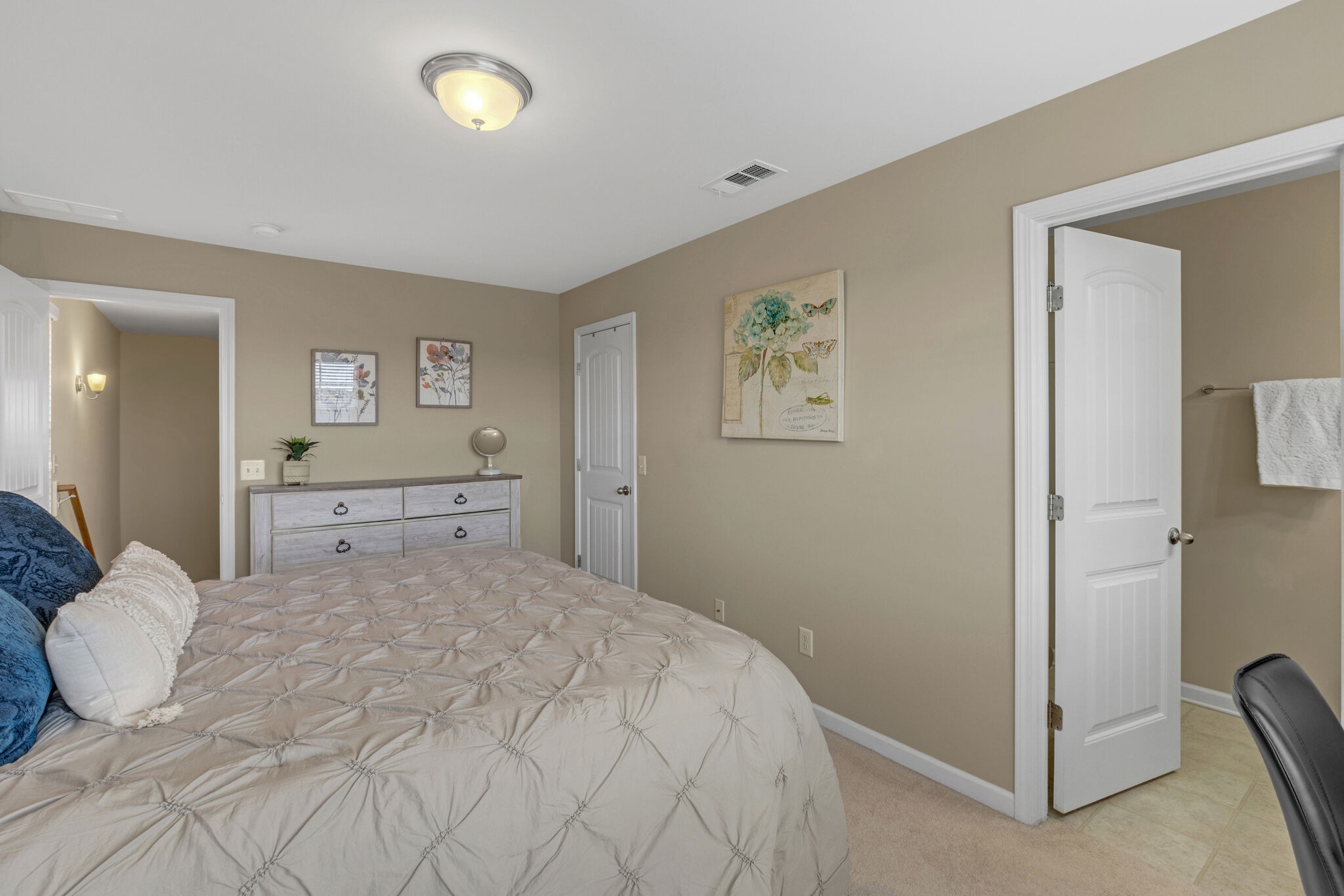 2043 Hickory Brook Dr