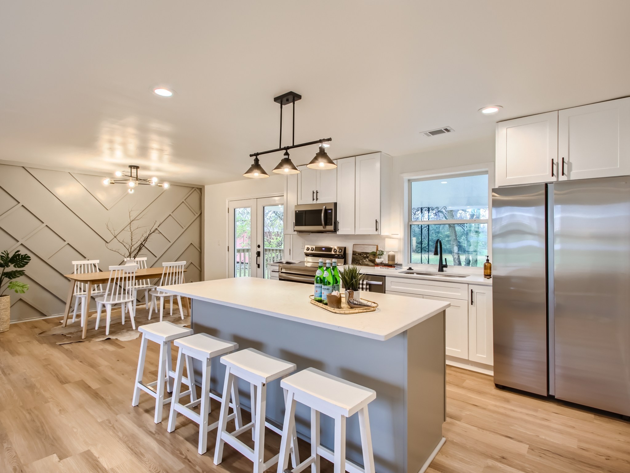 116 W Meade Dr