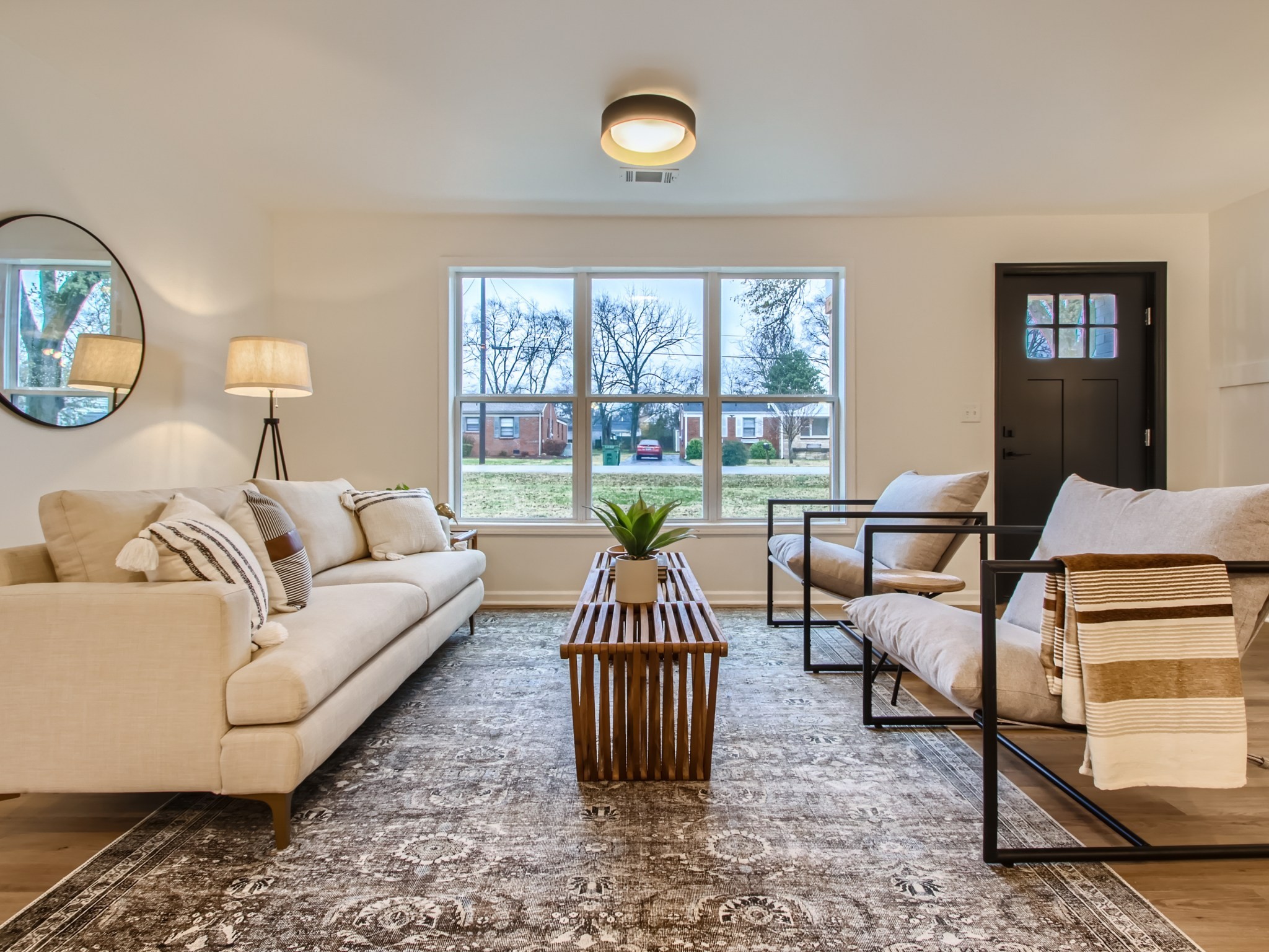 116 W Meade Dr