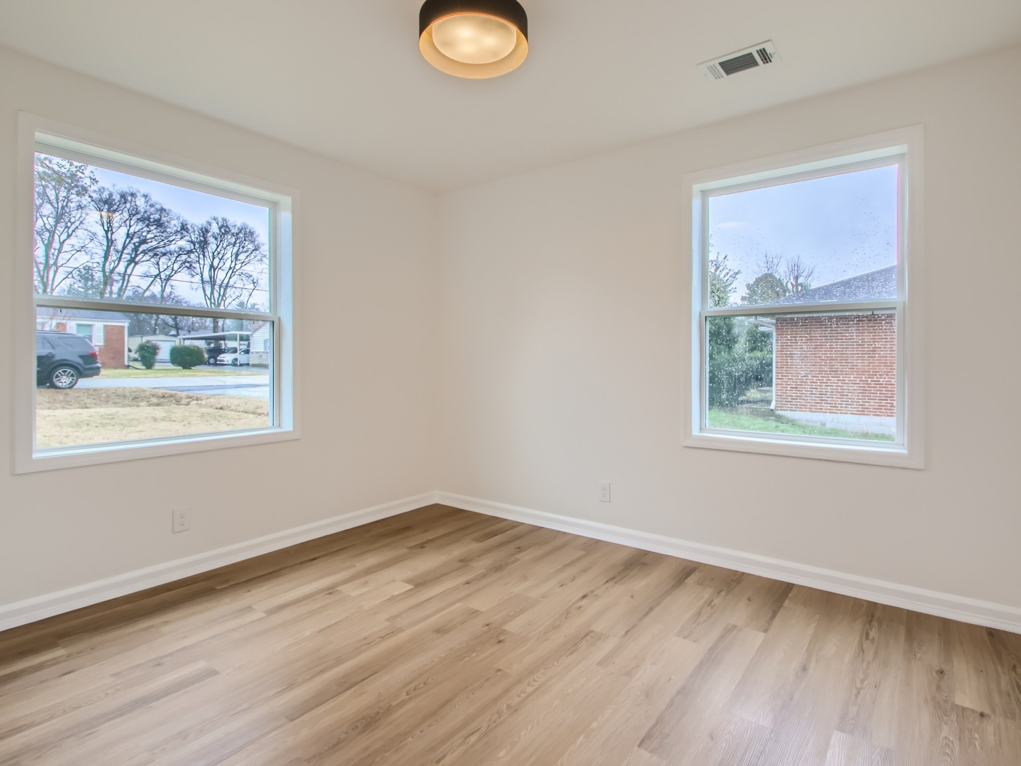 116 W Meade Dr