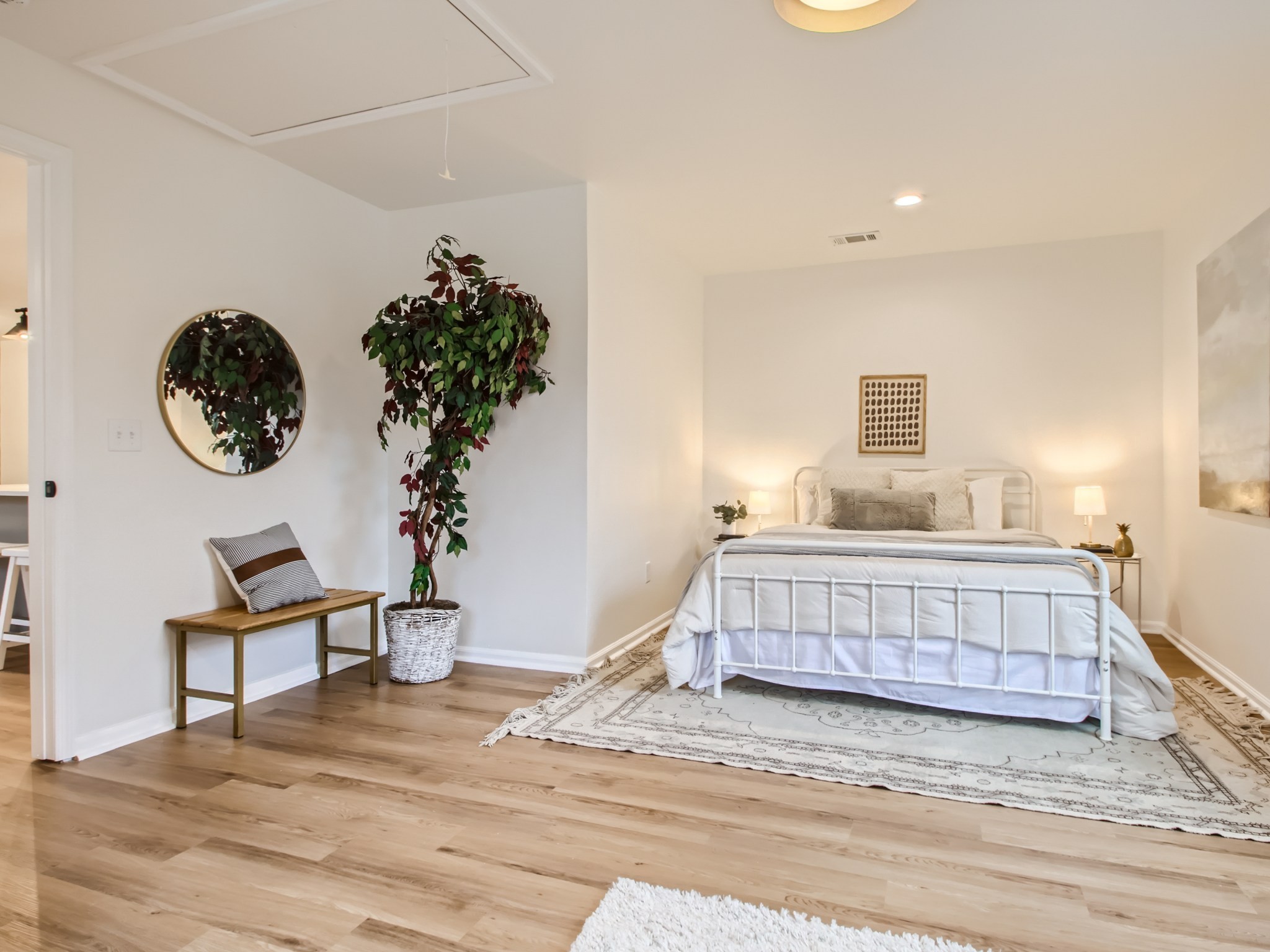 116 W Meade Dr