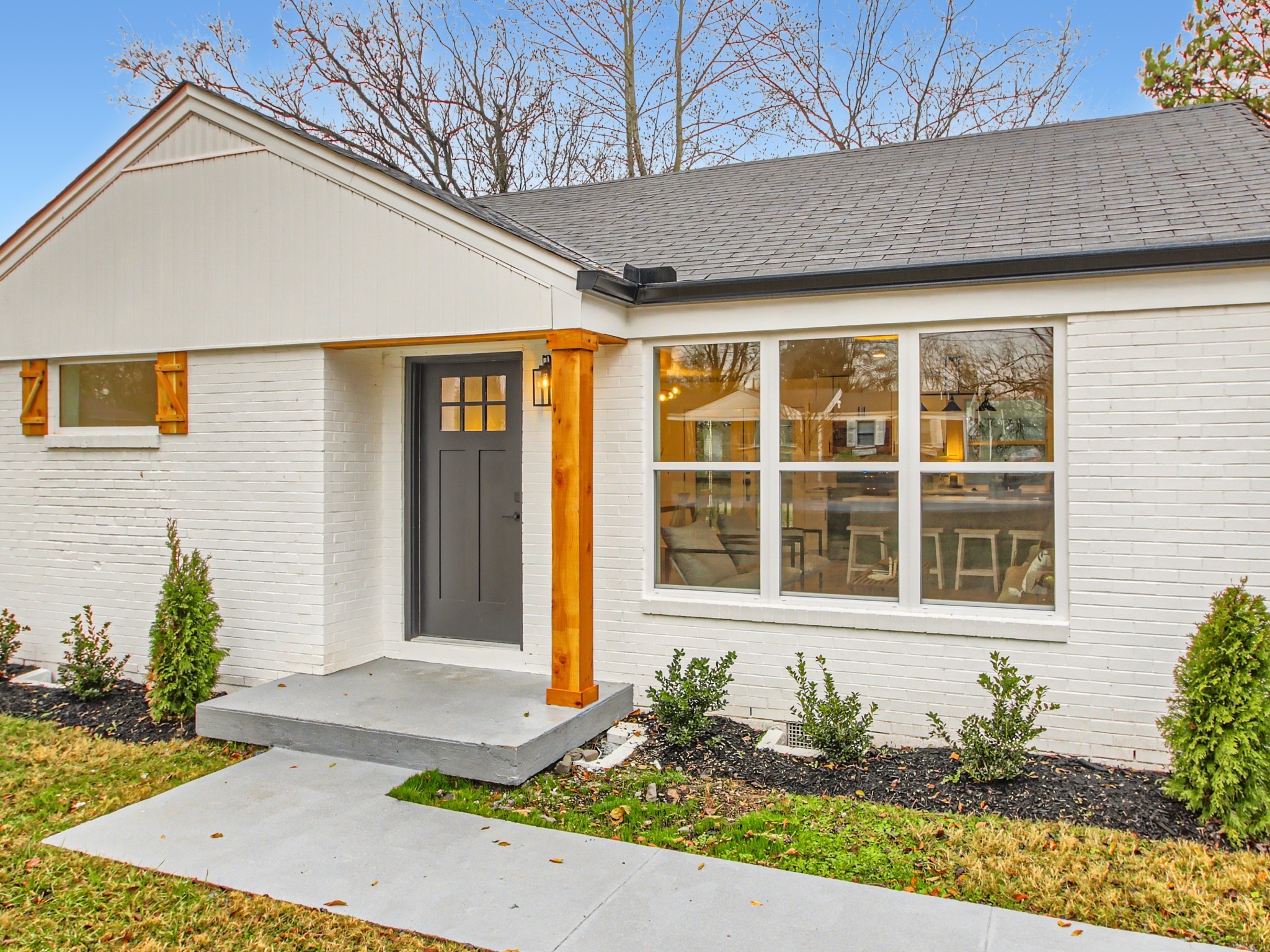 116 W Meade Dr