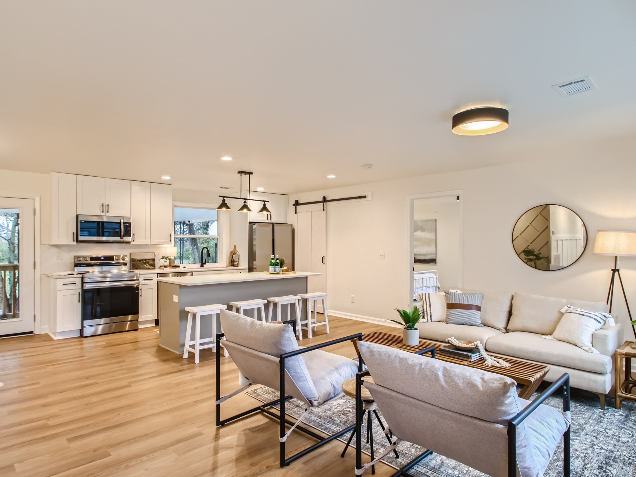 116 W Meade Dr