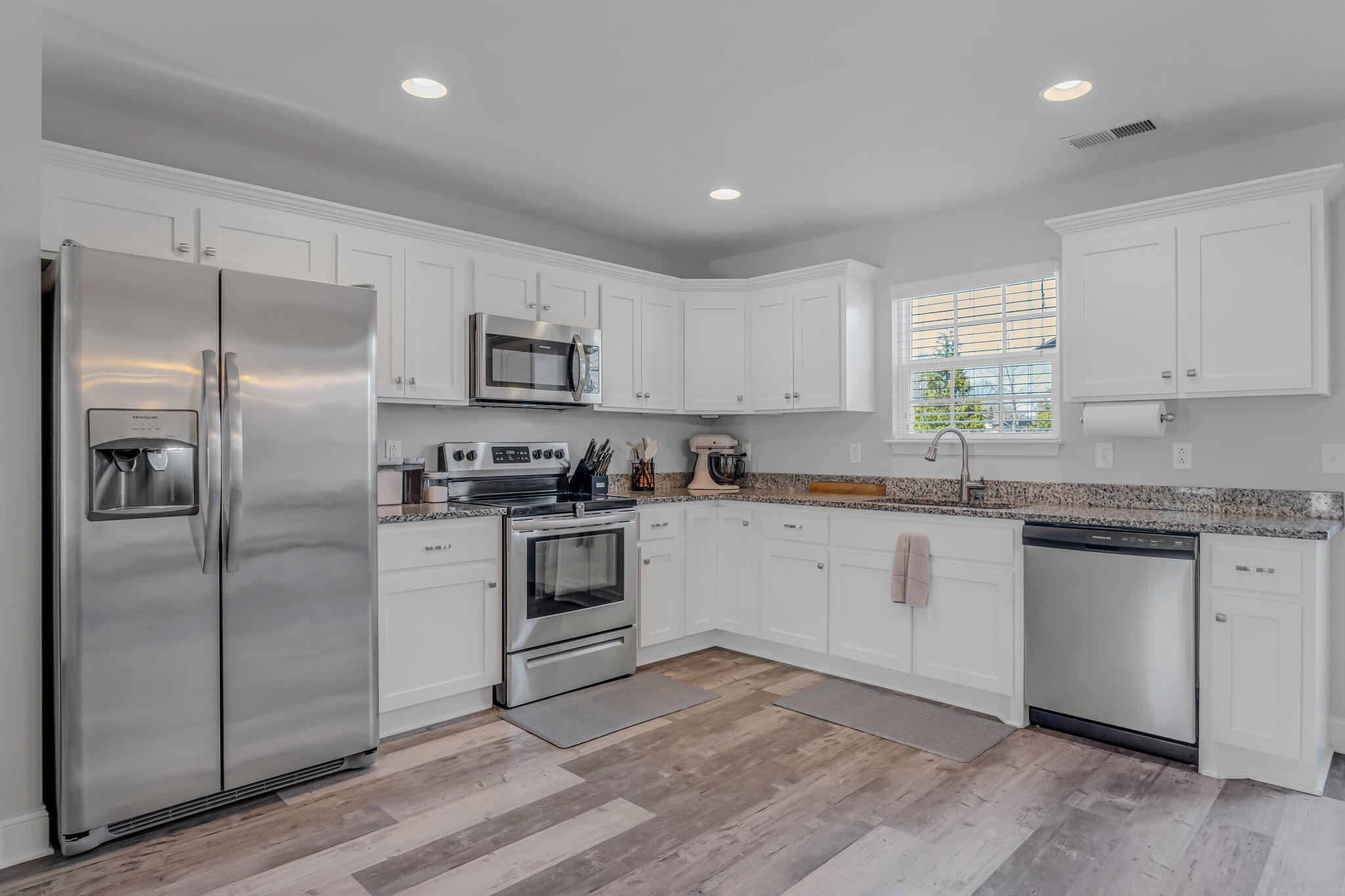2039 Downstream Dr Unit: 32