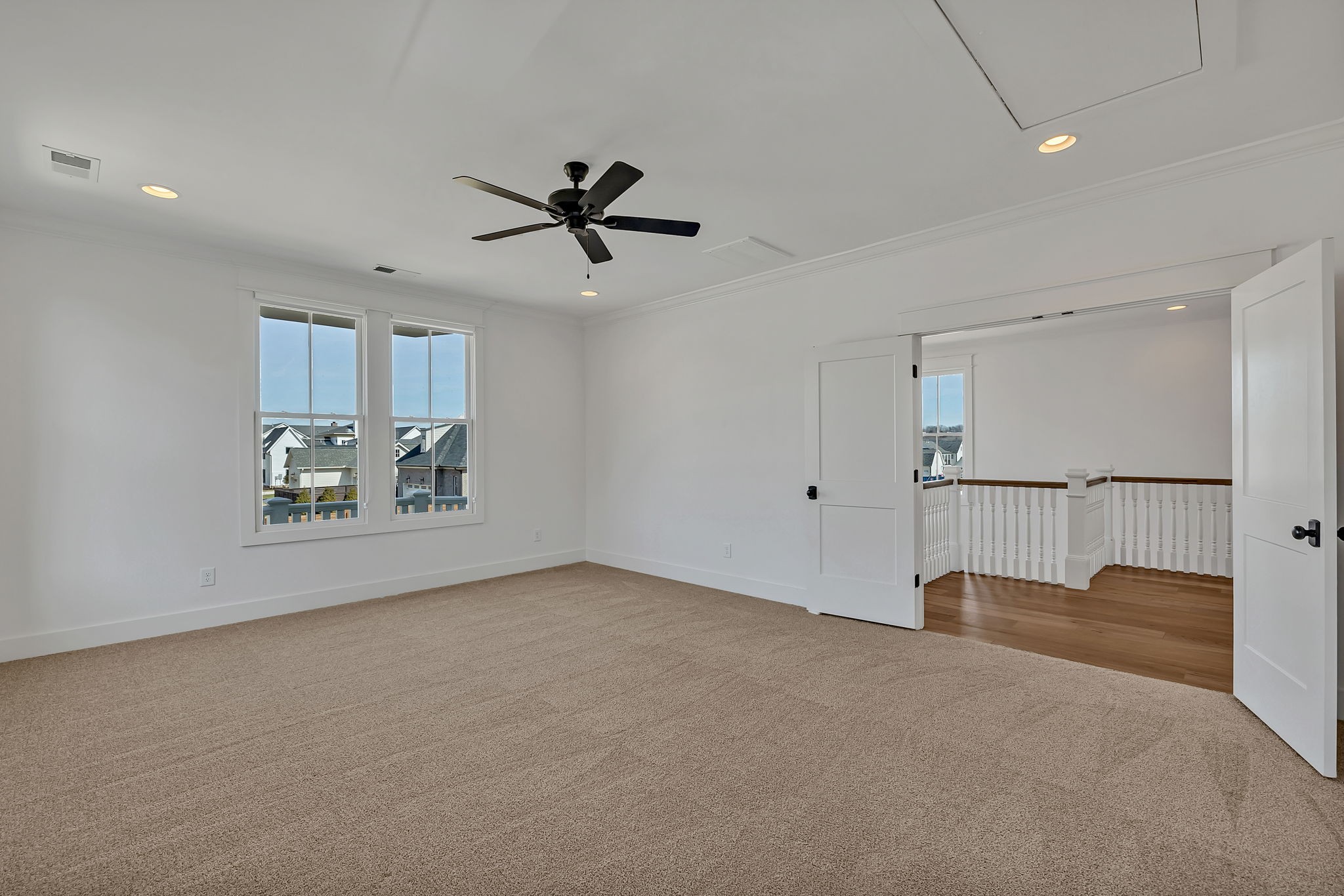 395 Stephens Valley Blvd