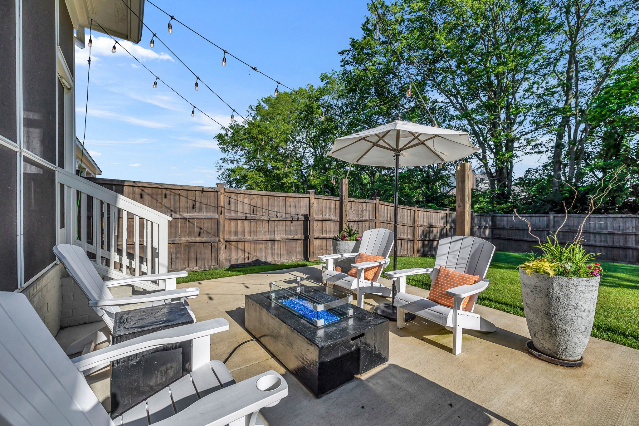 395 Stephens Valley Blvd