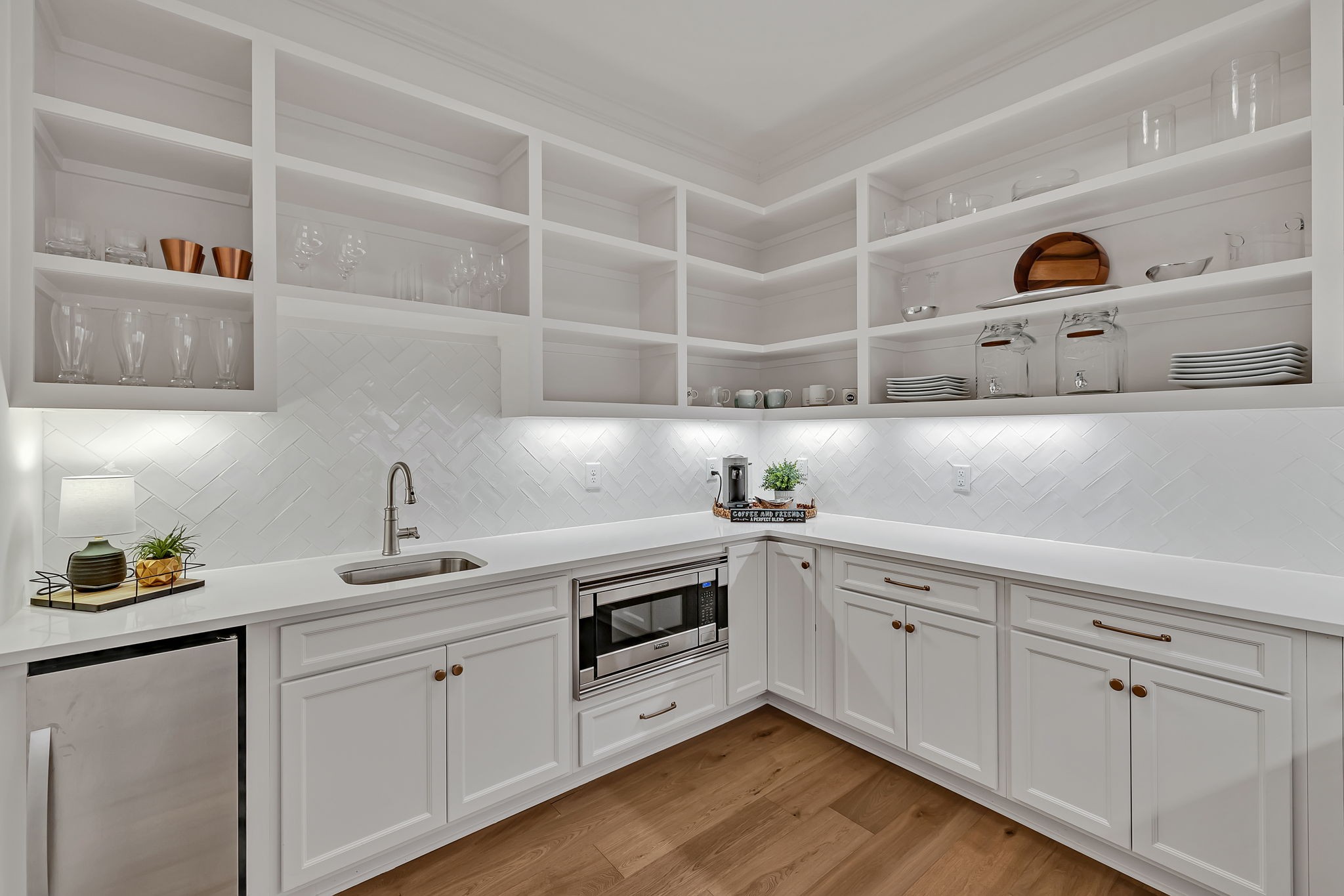 395 Stephens Valley Blvd