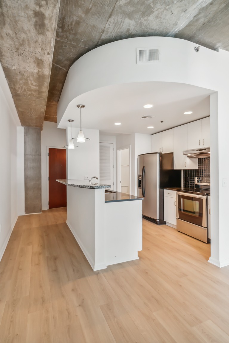 415 Church St Unit: 2109