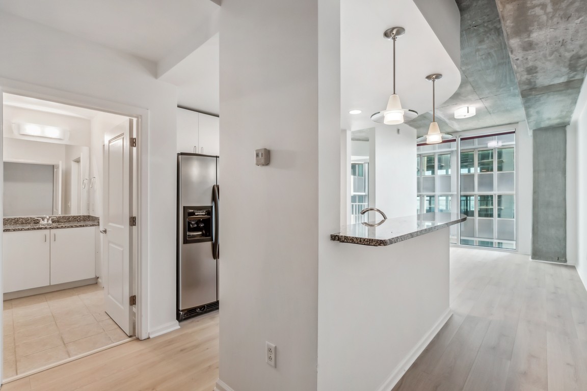415 Church St Unit: 2109