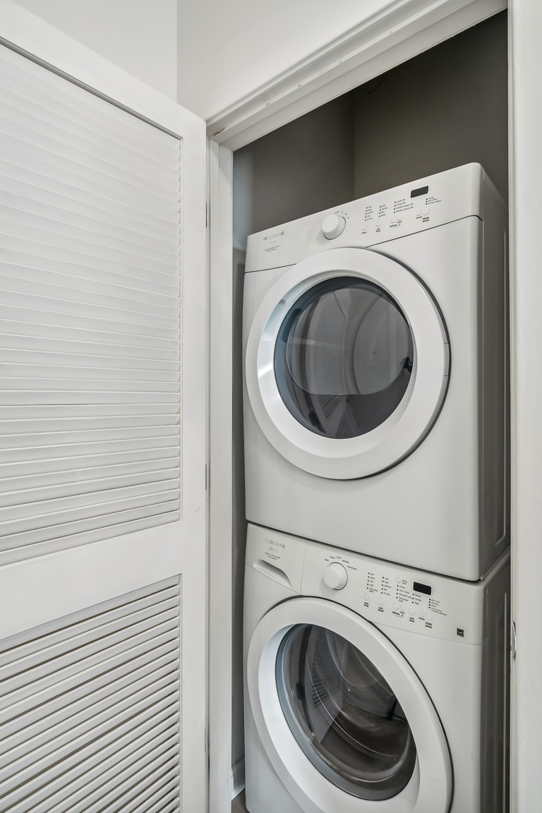 415 Church St Unit: 2109