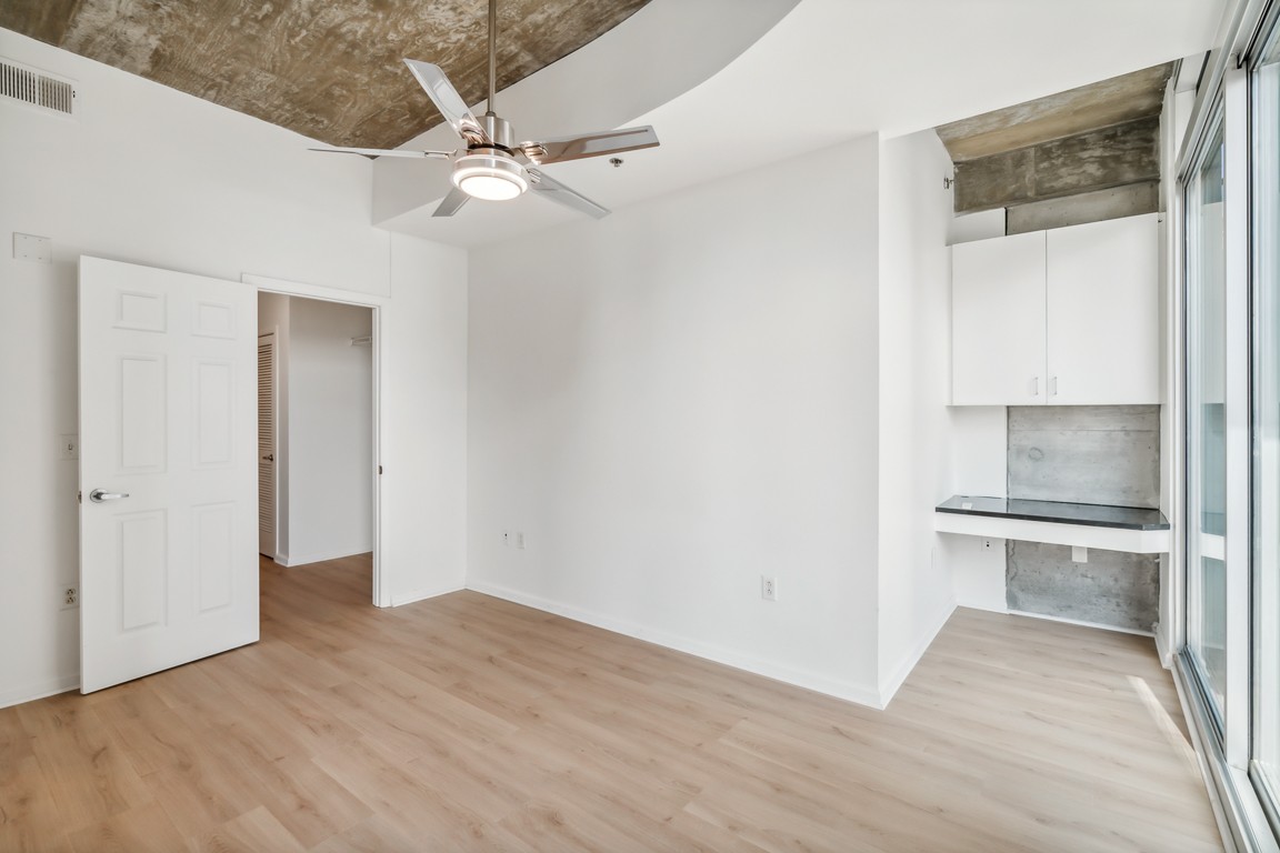 415 Church St Unit: 2109