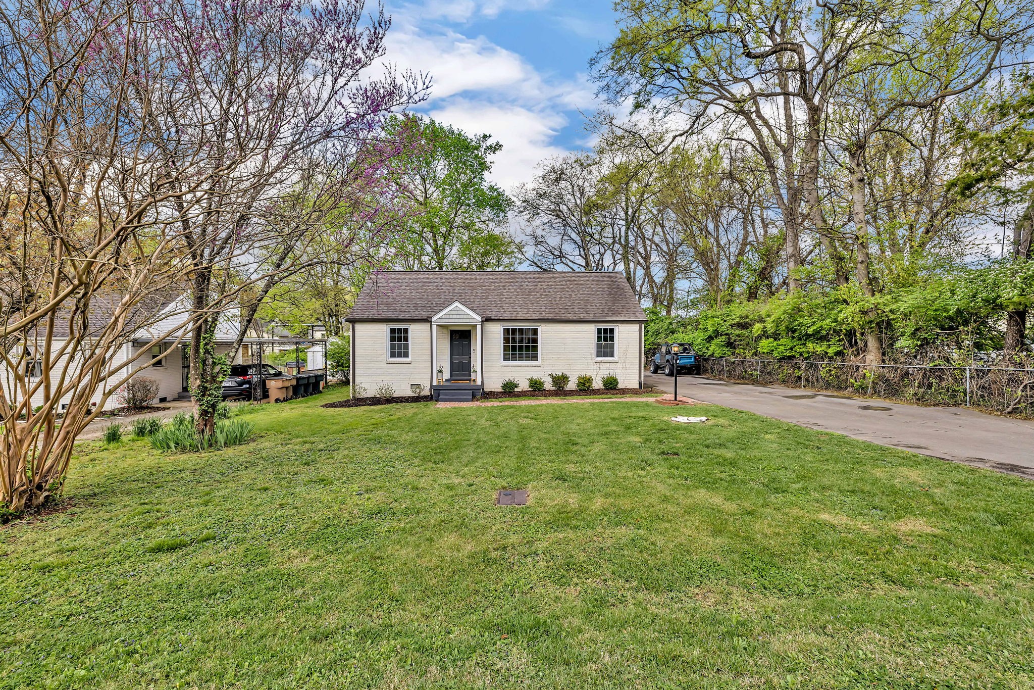 2903 Selena Dr