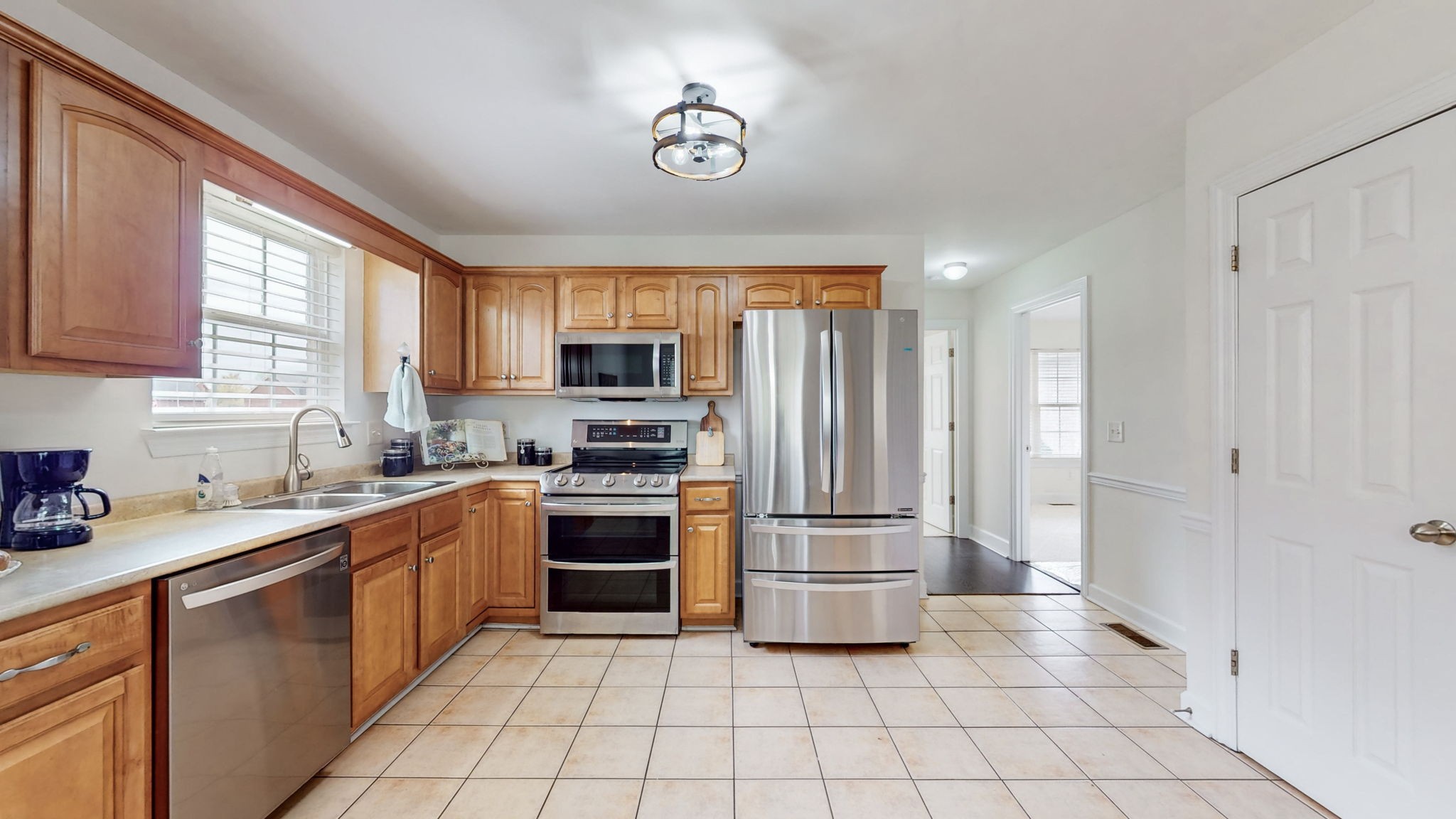 1406 Davy Crockett Dr