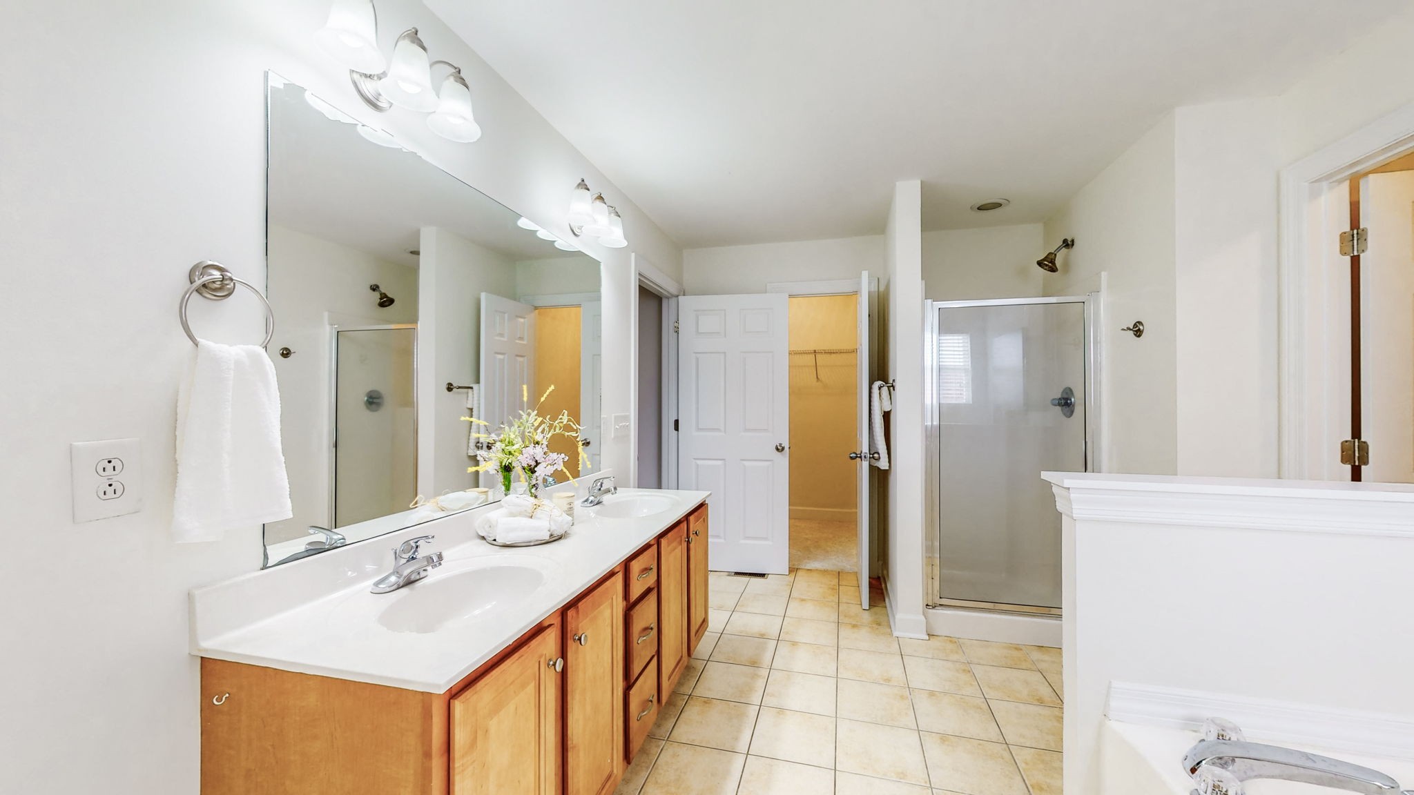 1406 Davy Crockett Dr