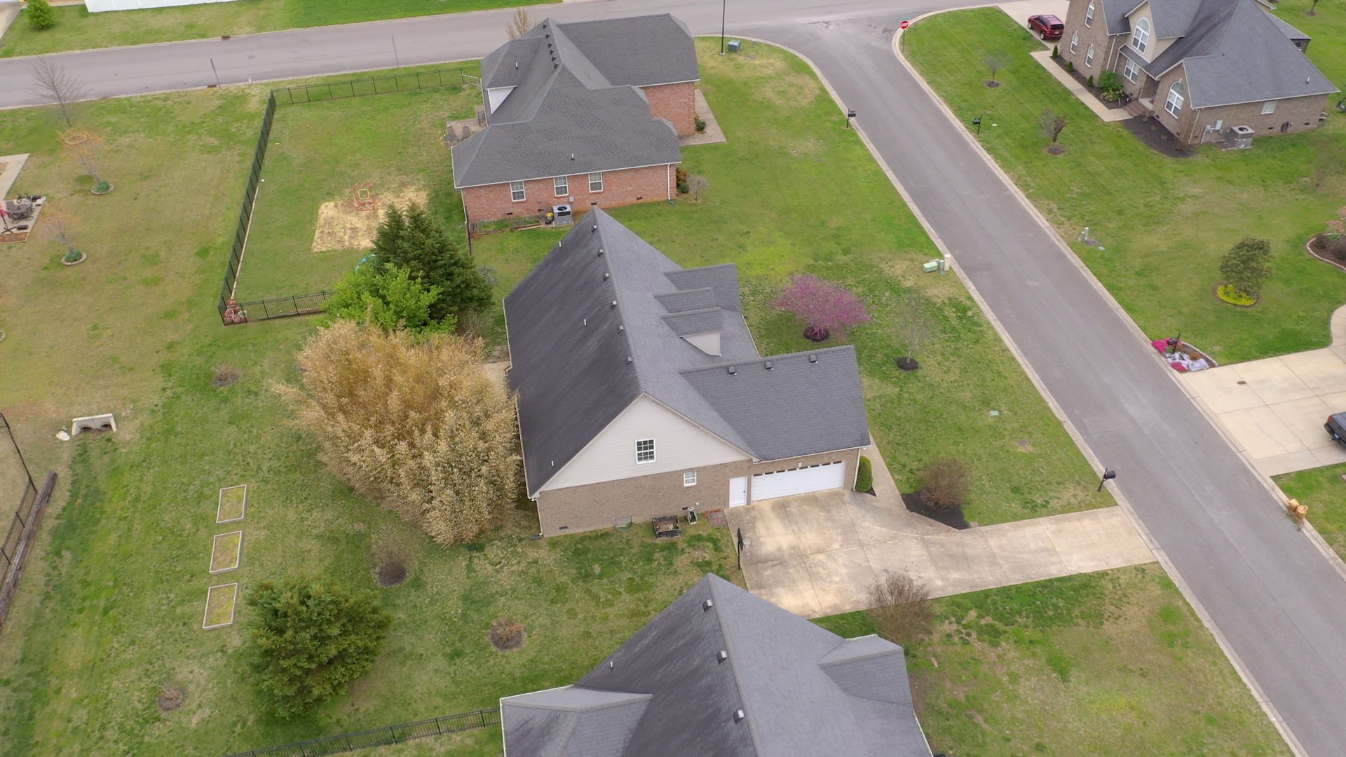 1406 Davy Crockett Dr