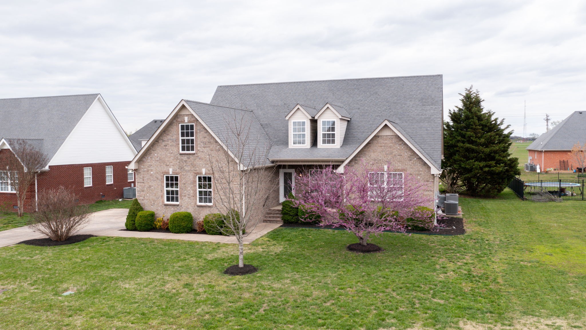 1406 Davy Crockett Dr