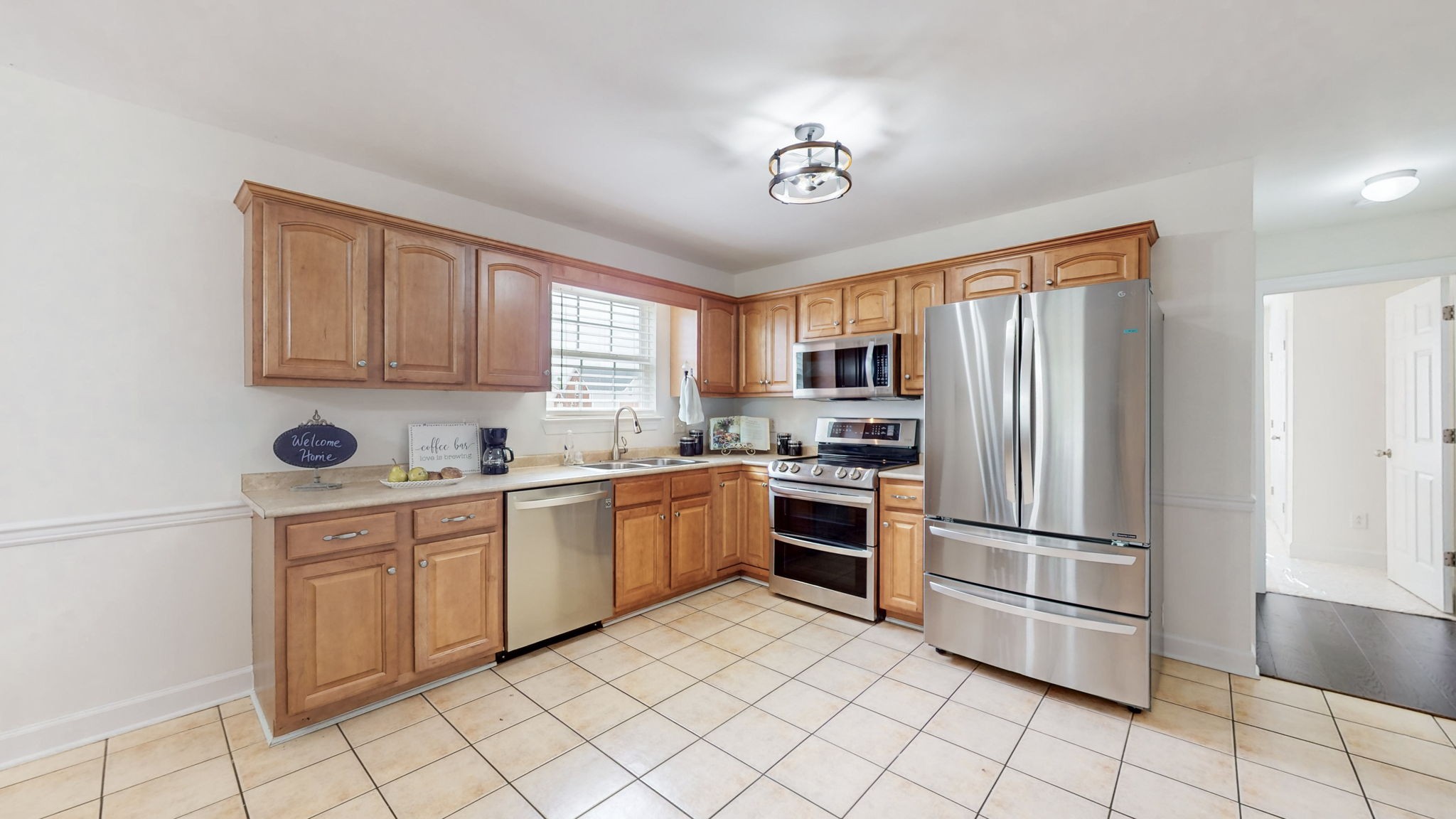 1406 Davy Crockett Dr