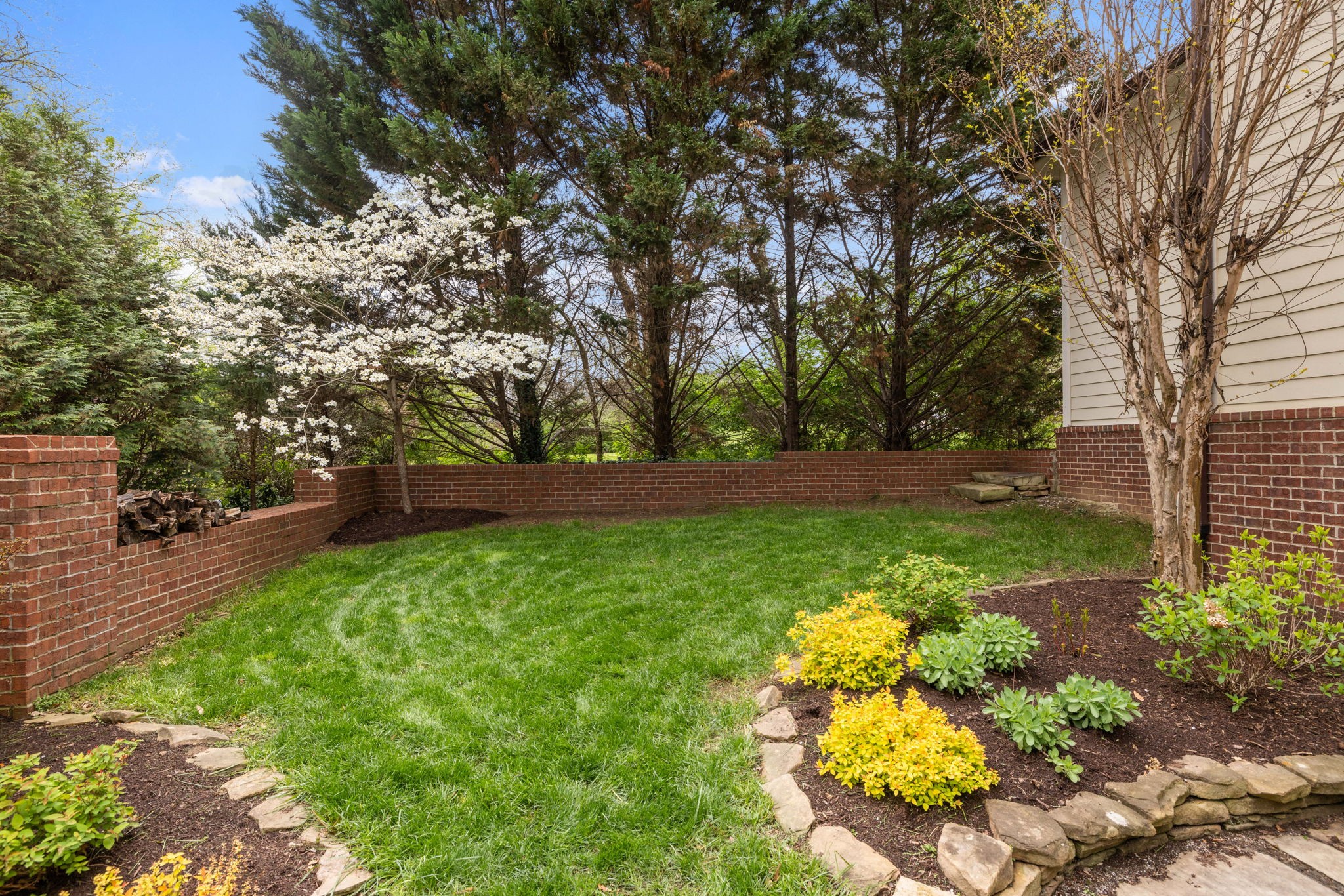 540 Pearre Springs Way