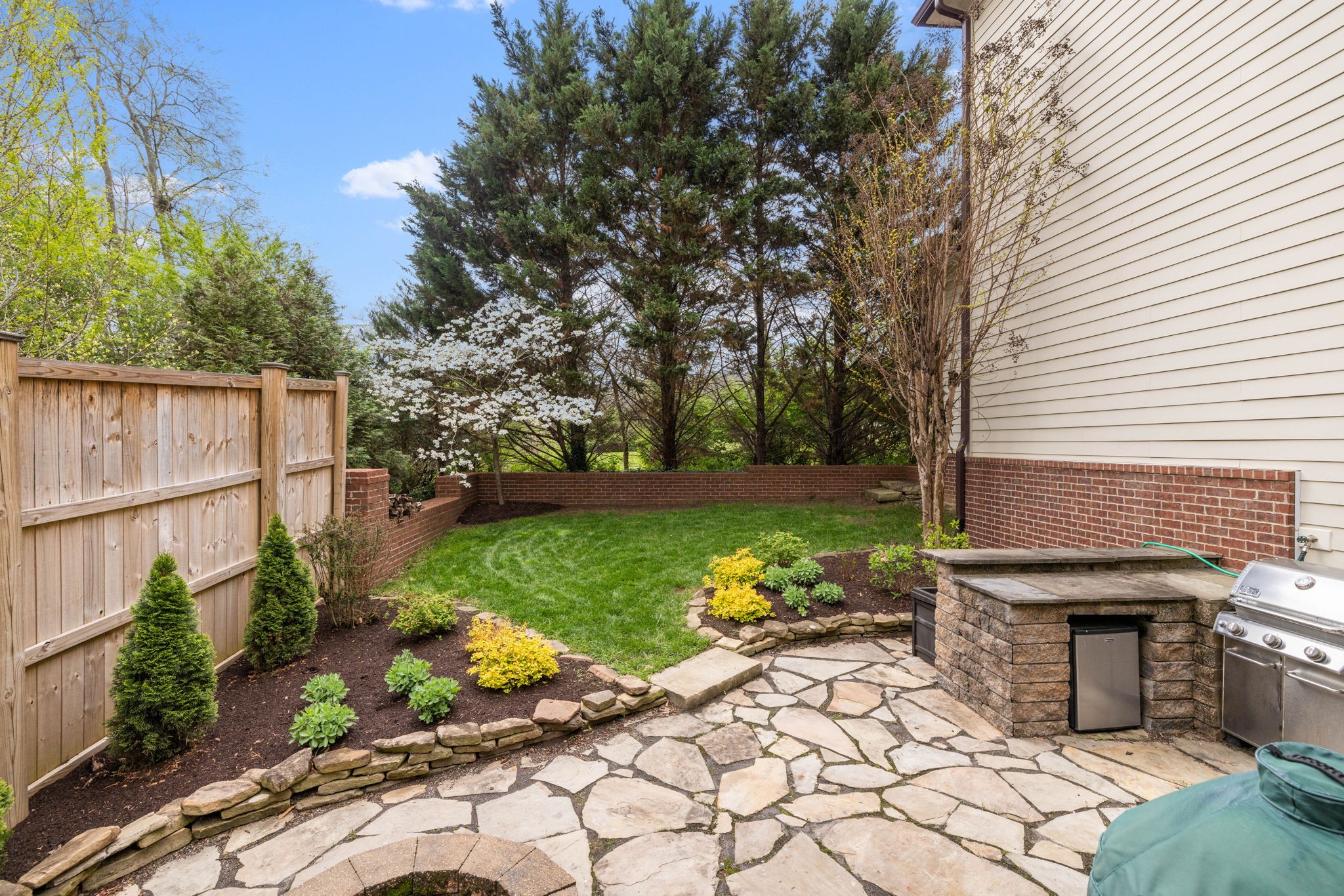 540 Pearre Springs Way