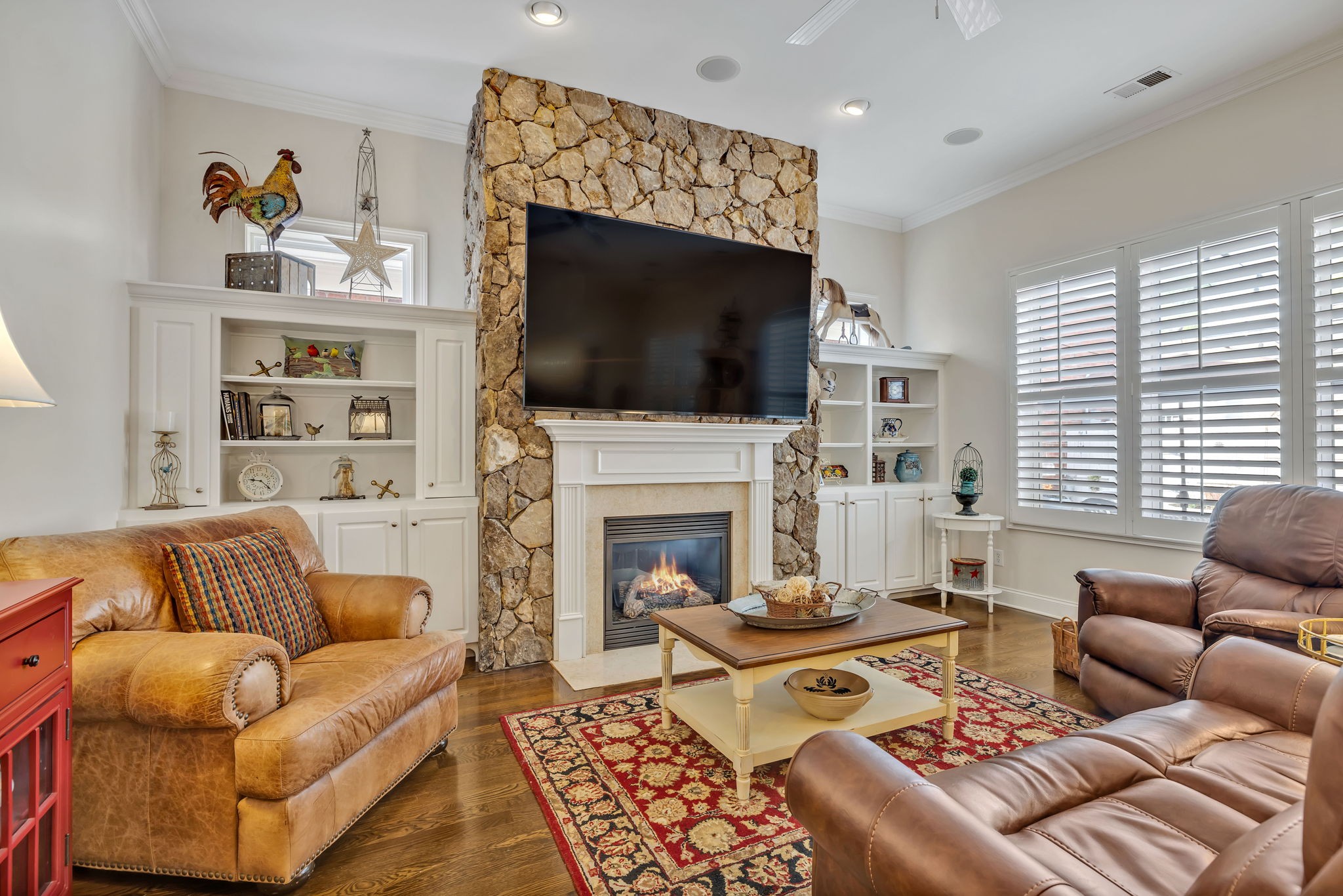 704 Pearre Springs Way