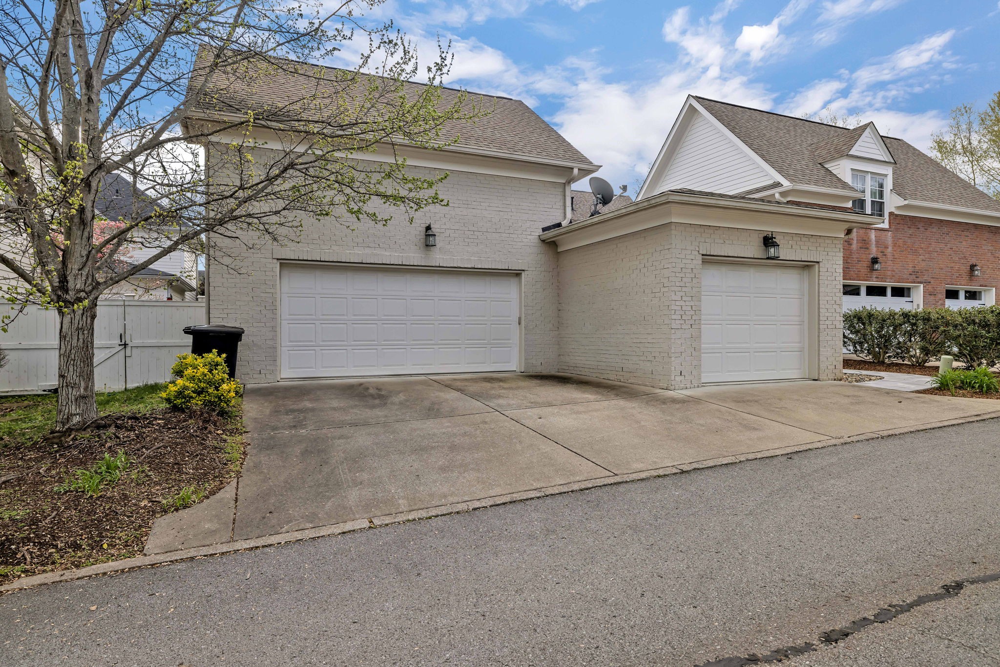 704 Pearre Springs Way