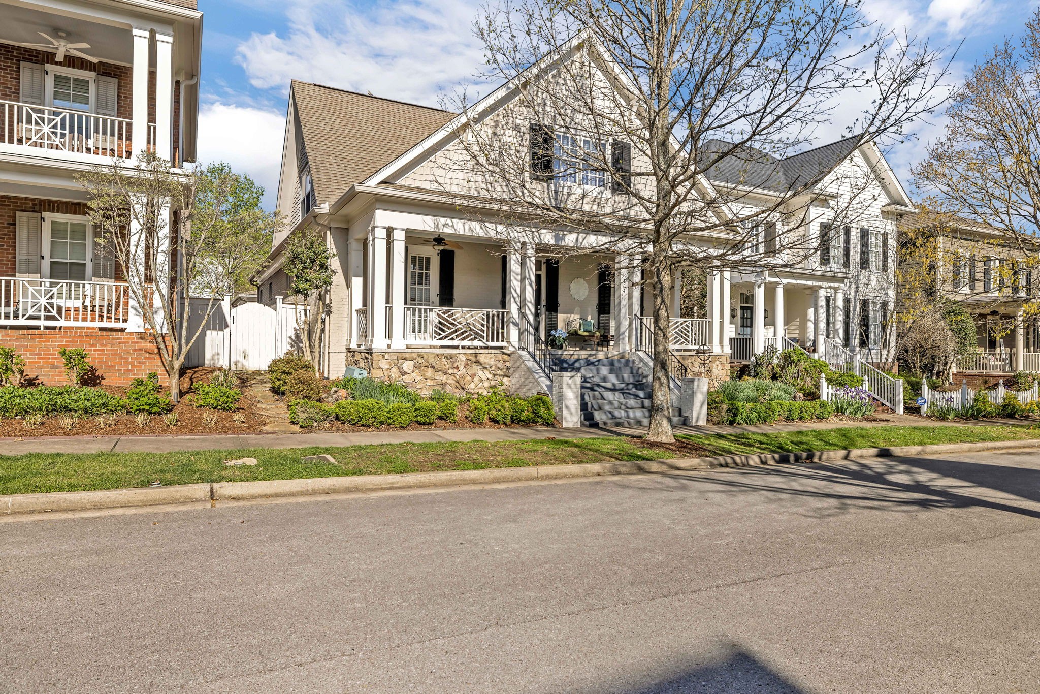 704 Pearre Springs Way