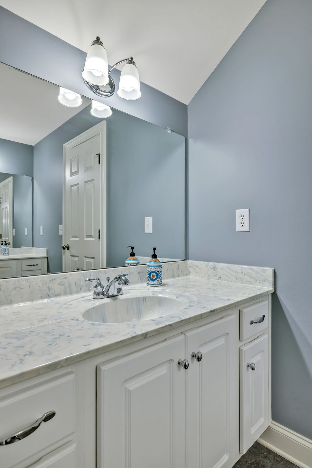 704 Pearre Springs Way