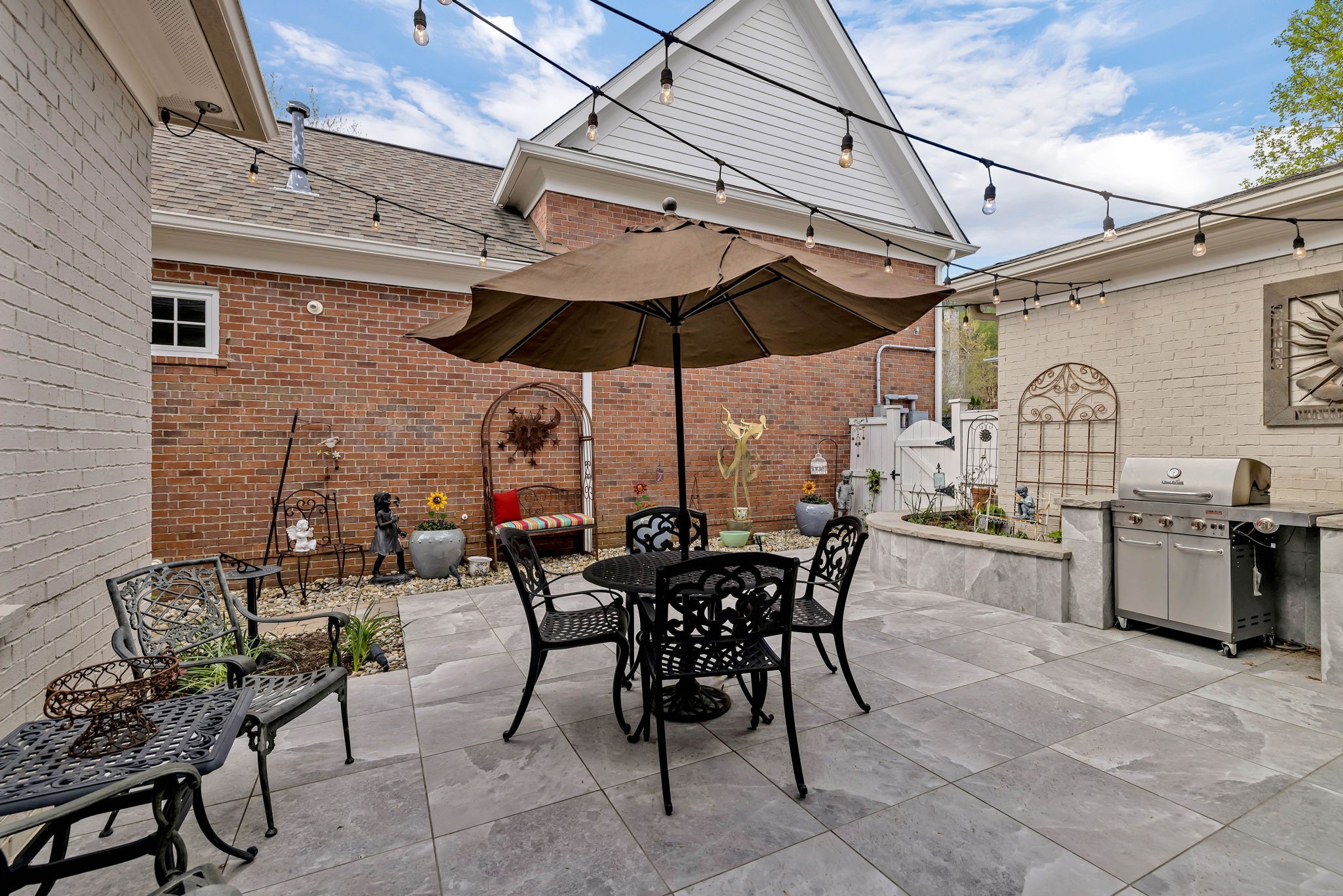 704 Pearre Springs Way