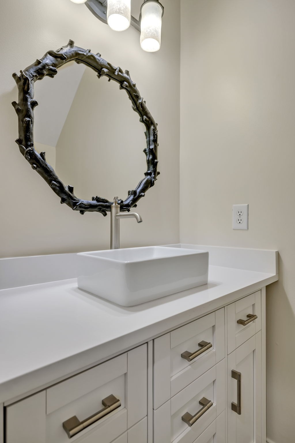 704 Pearre Springs Way