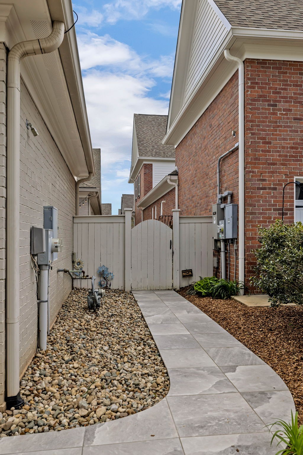 704 Pearre Springs Way