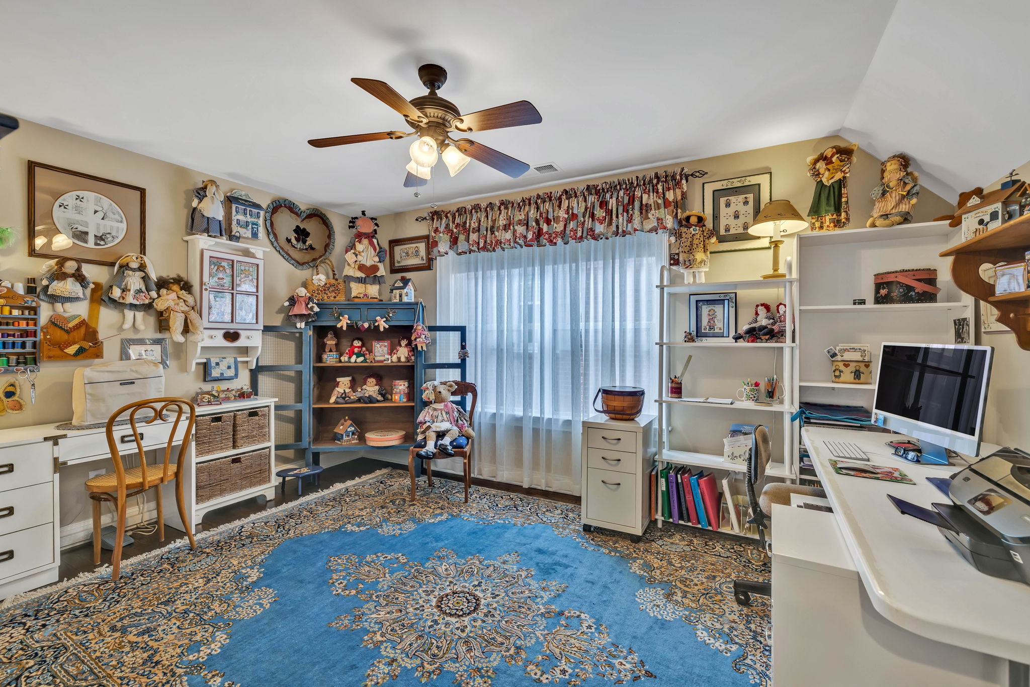 704 Pearre Springs Way