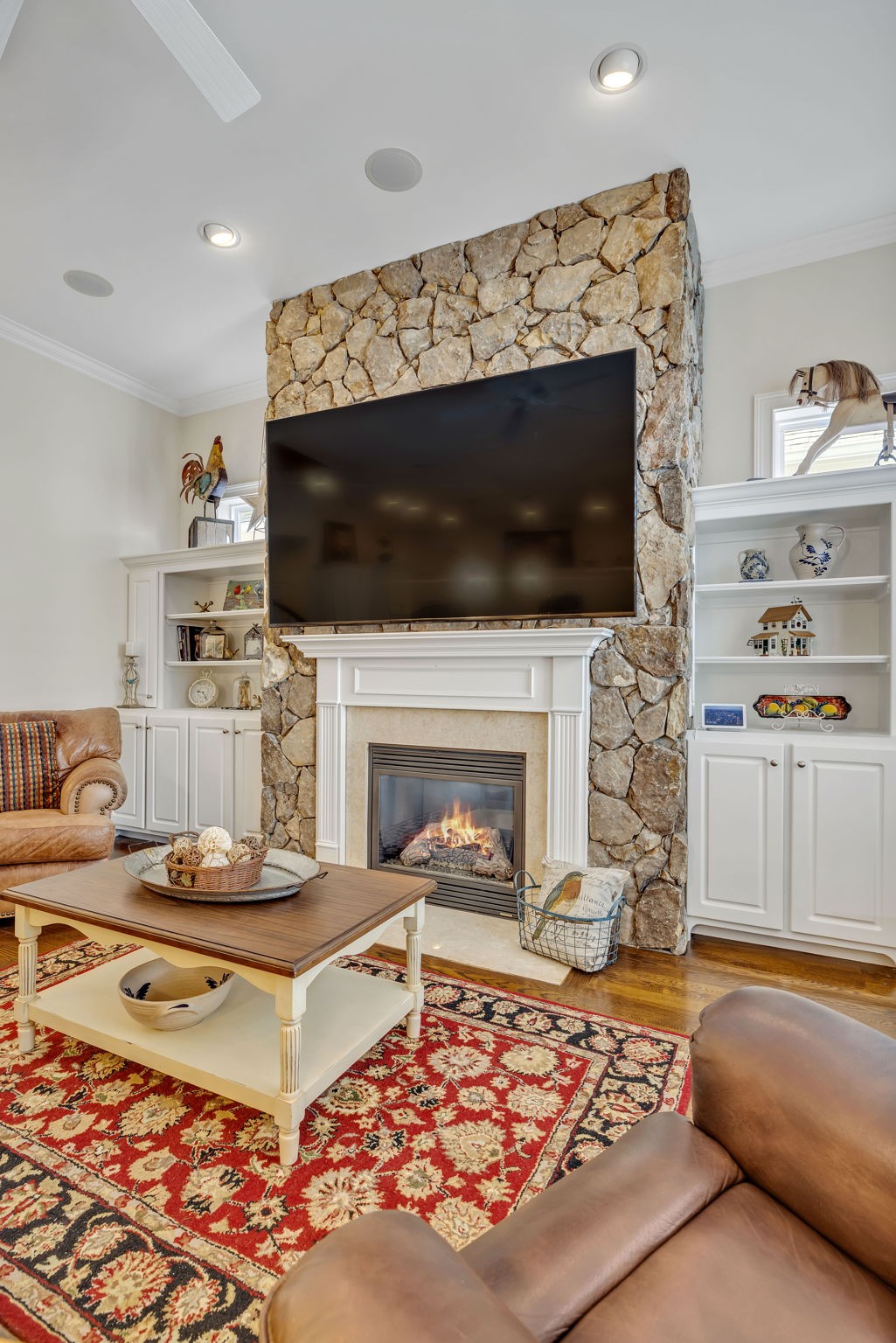 704 Pearre Springs Way