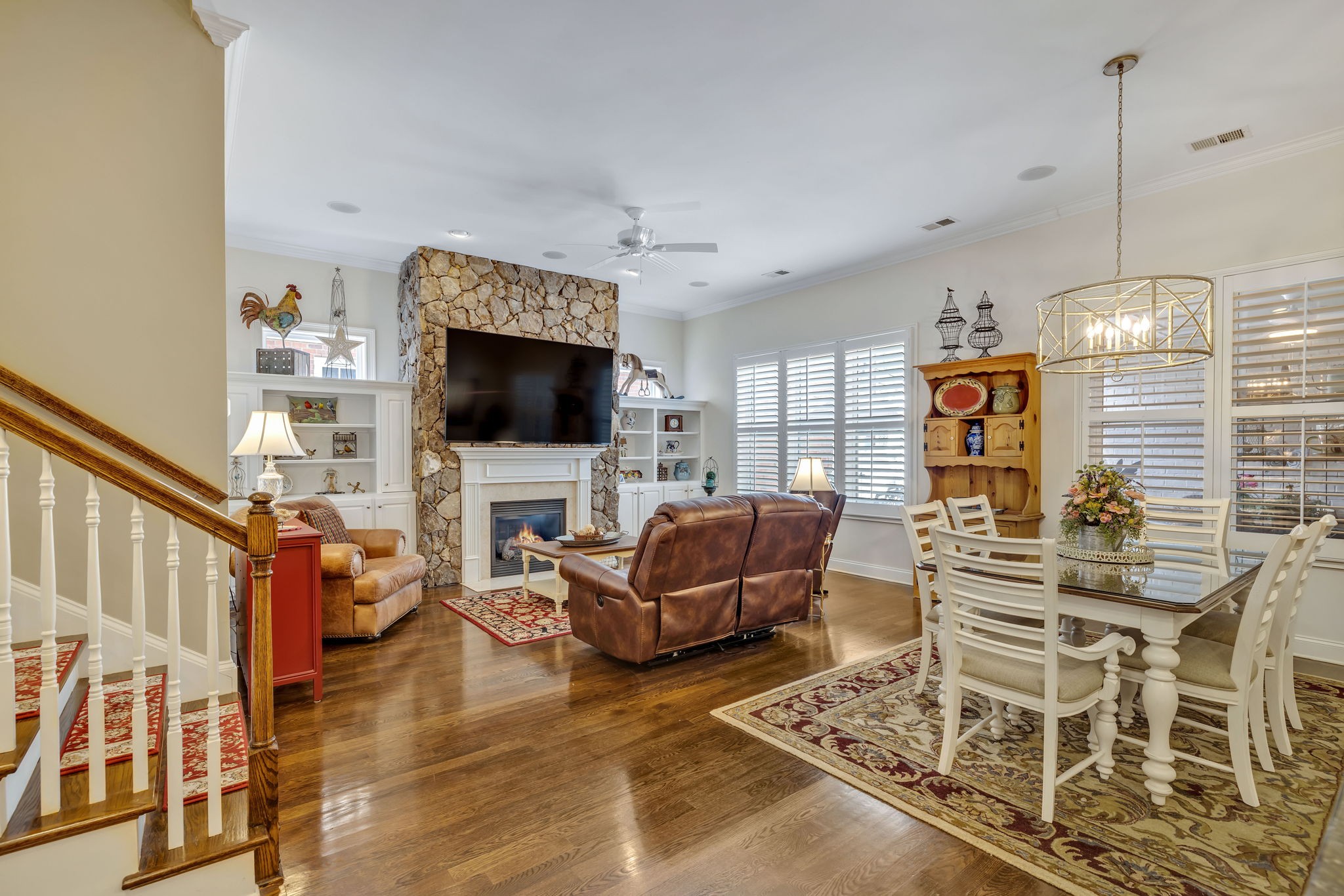 704 Pearre Springs Way