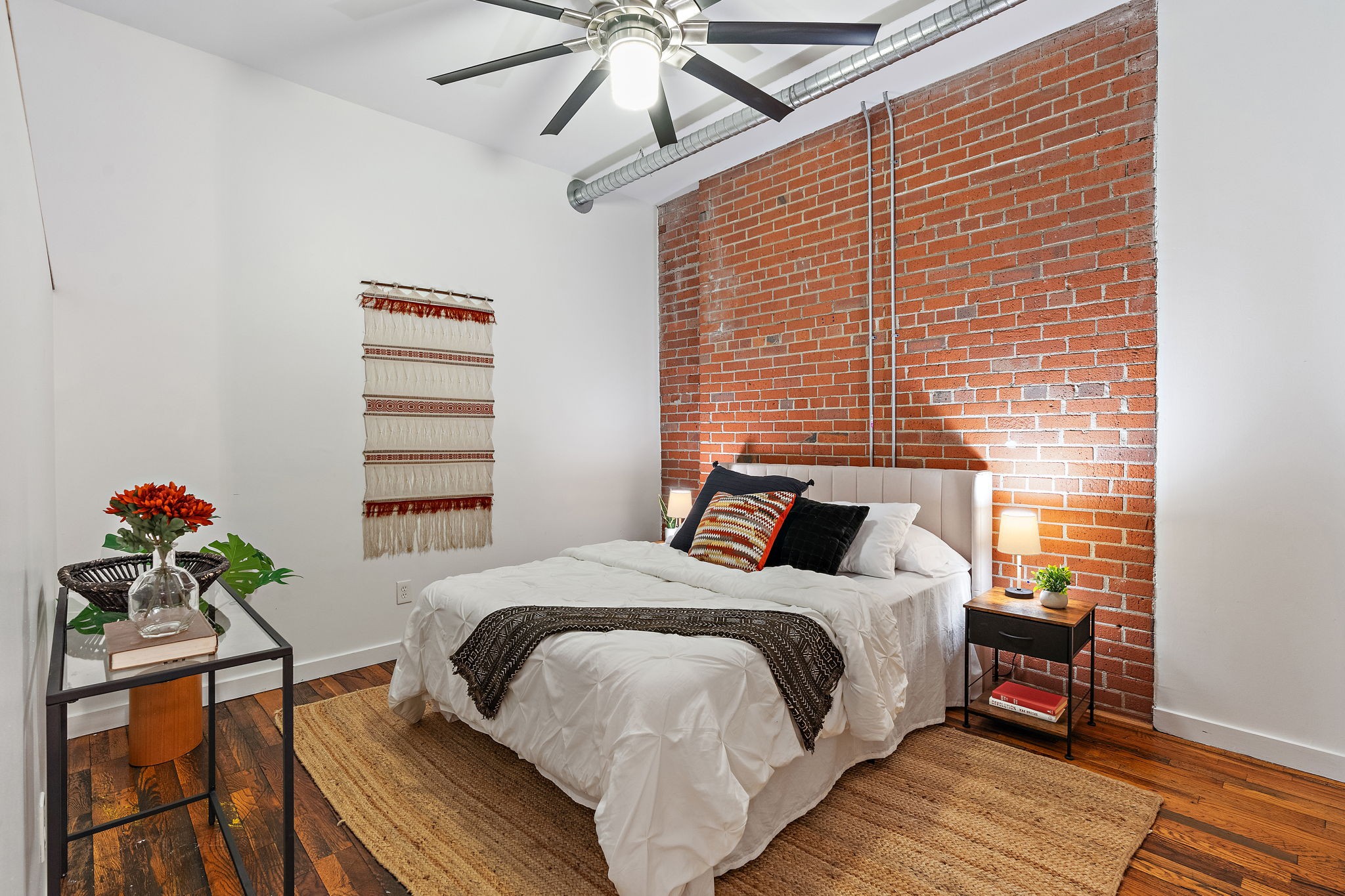 704 Taylor St Unit: 203