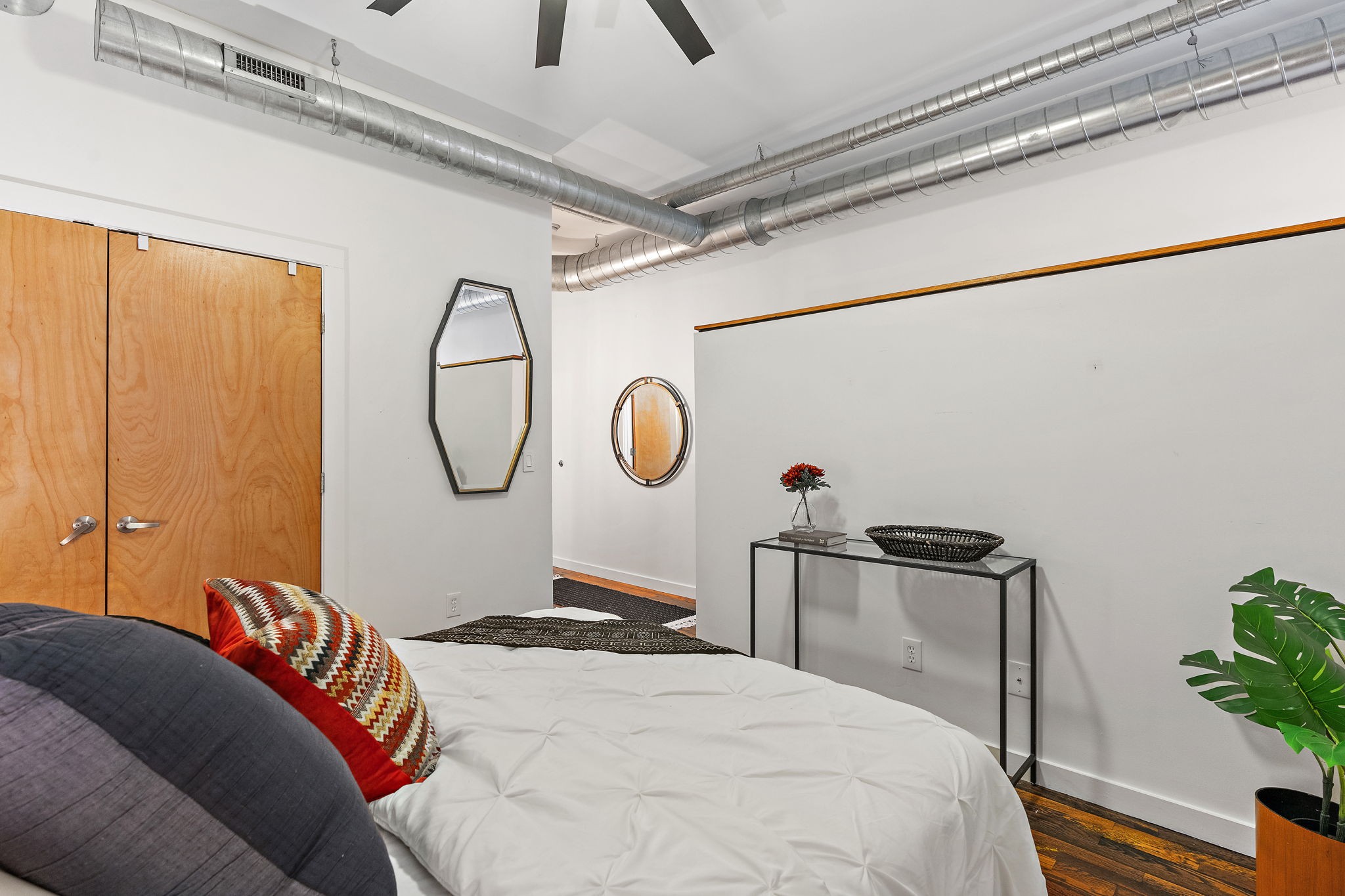 704 Taylor St Unit: 203