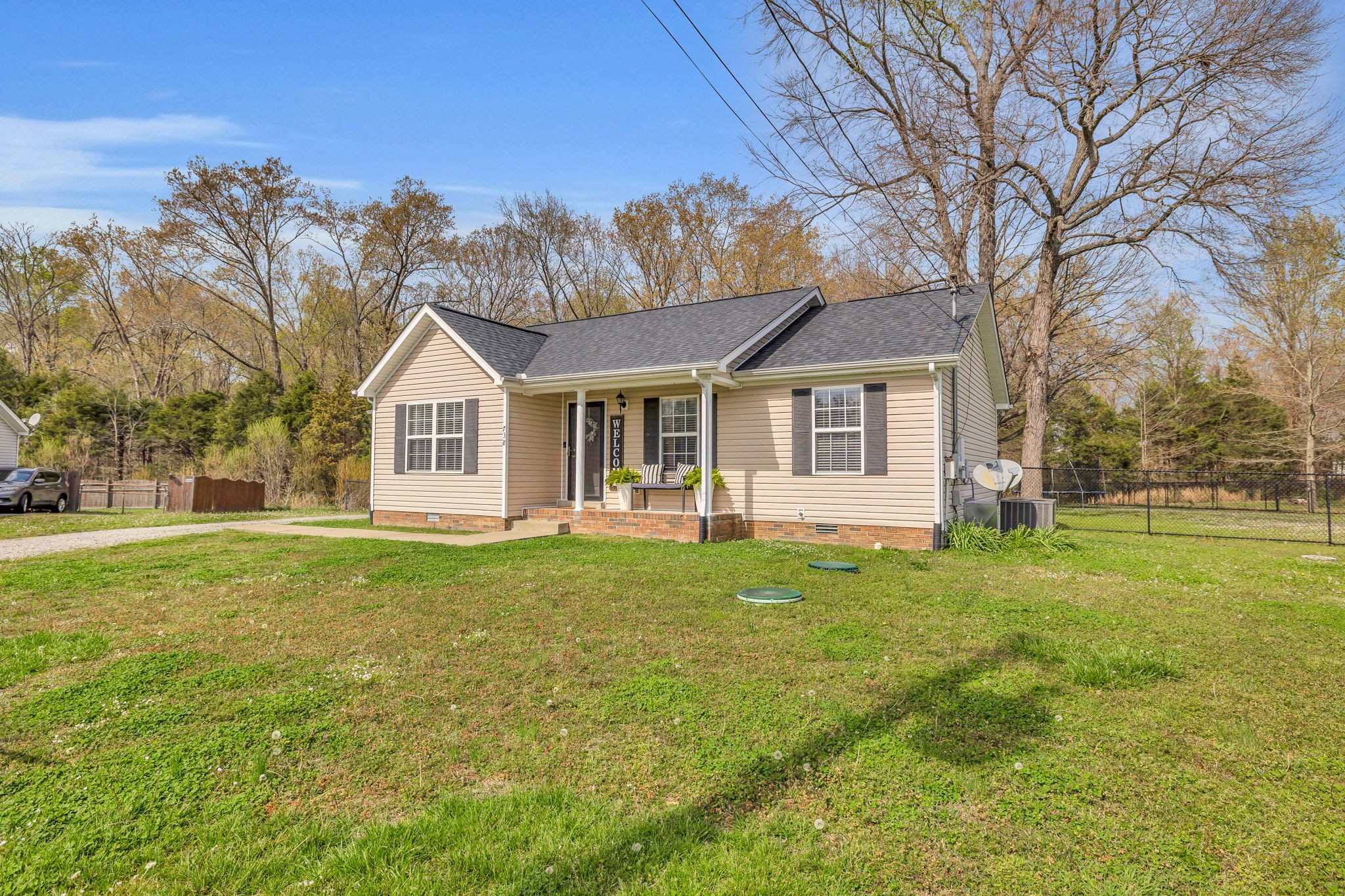 738 Eaglesham Drive