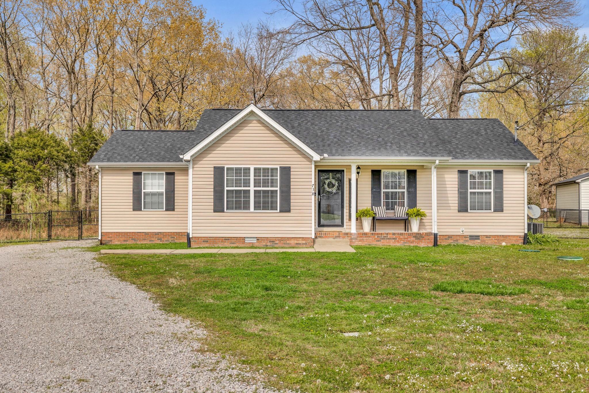 738 Eaglesham Drive