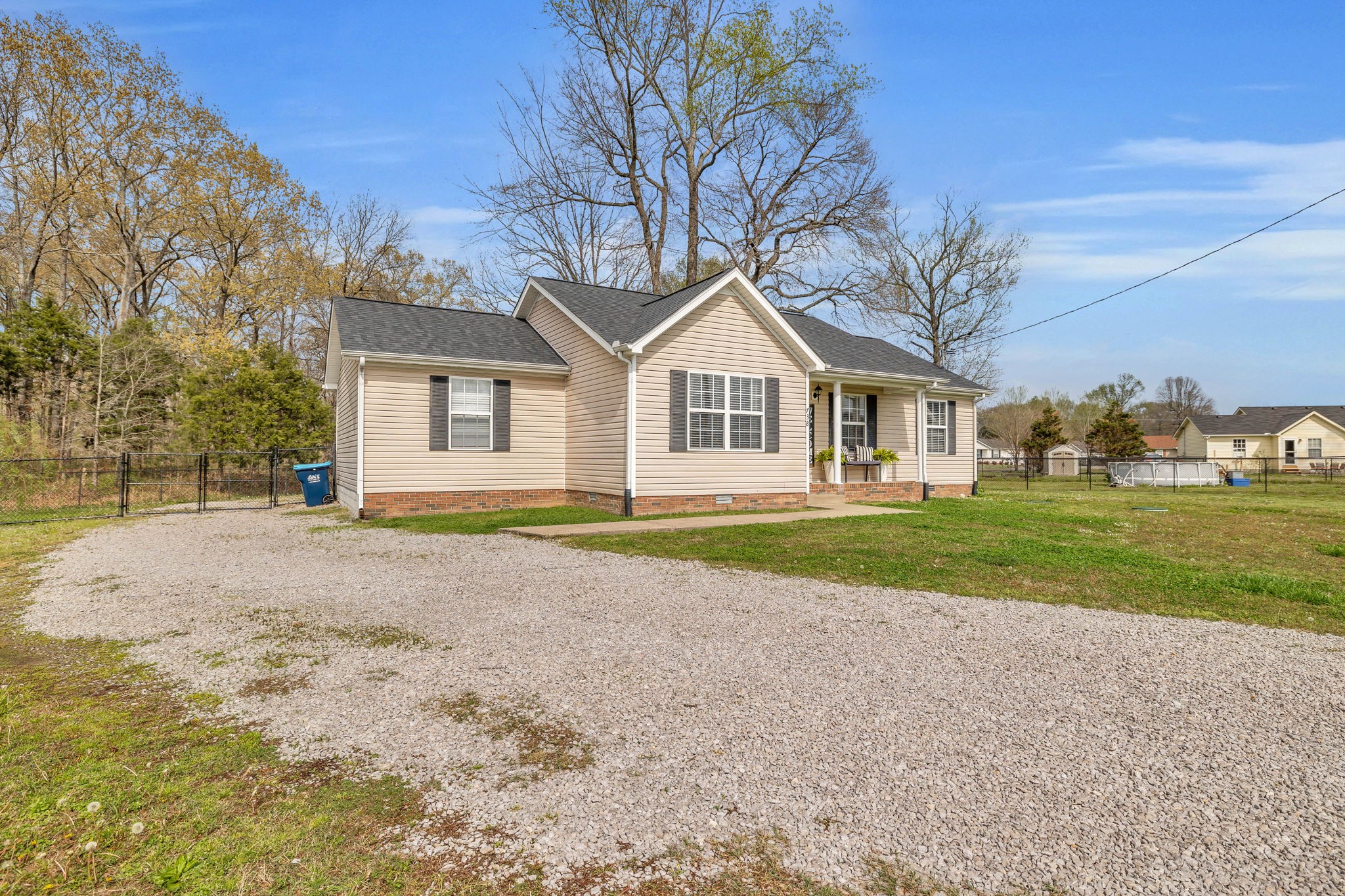 738 Eaglesham Drive