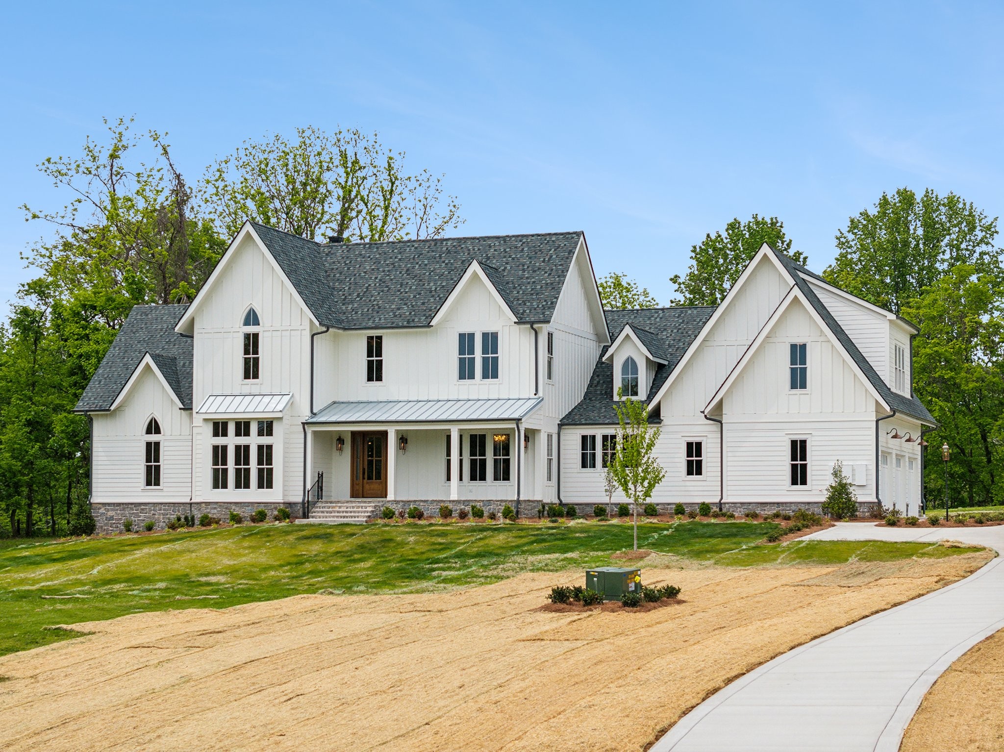 6916 Farm Path Ln
