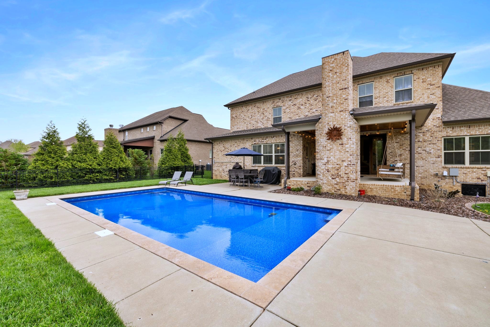 2061 Autumn Ridge Way