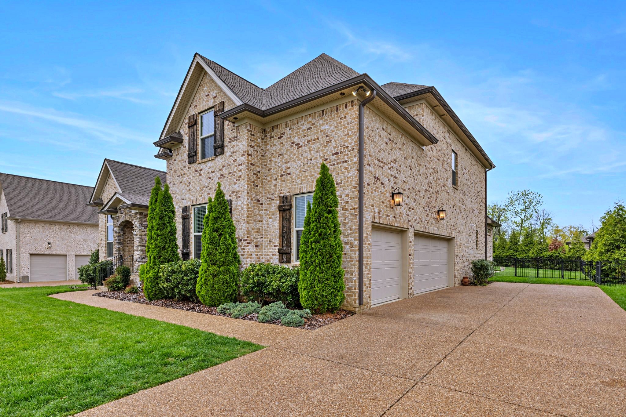 2061 Autumn Ridge Way