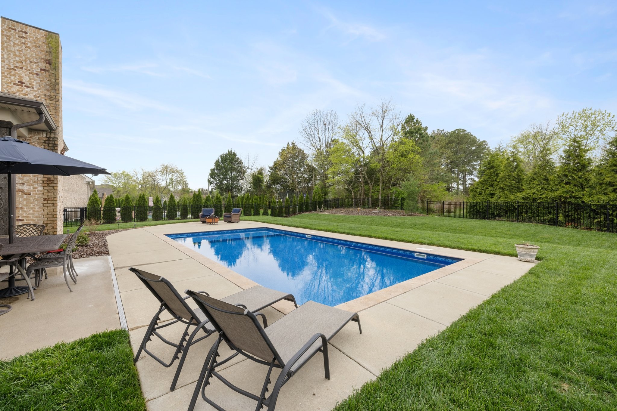 2061 Autumn Ridge Way