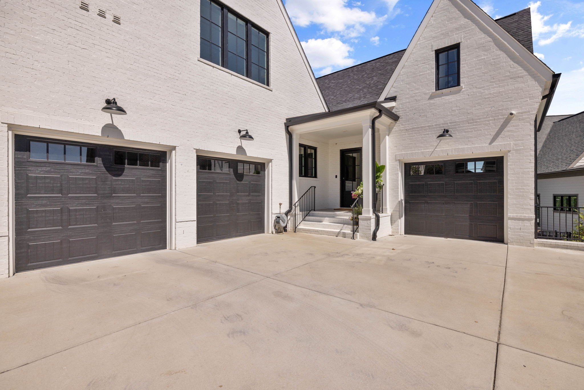836 Cheltenham Ave