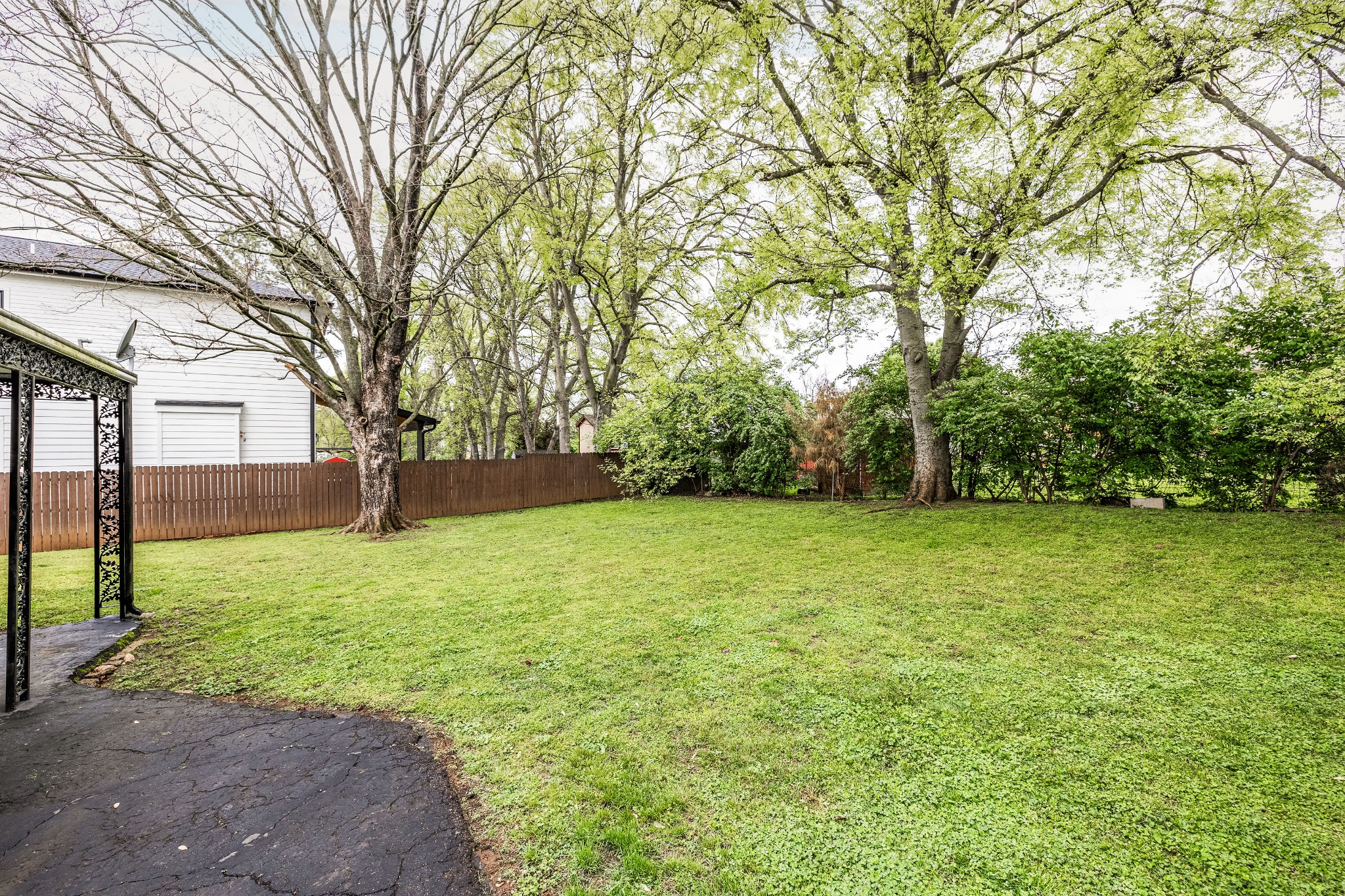6410 Edsel Dr