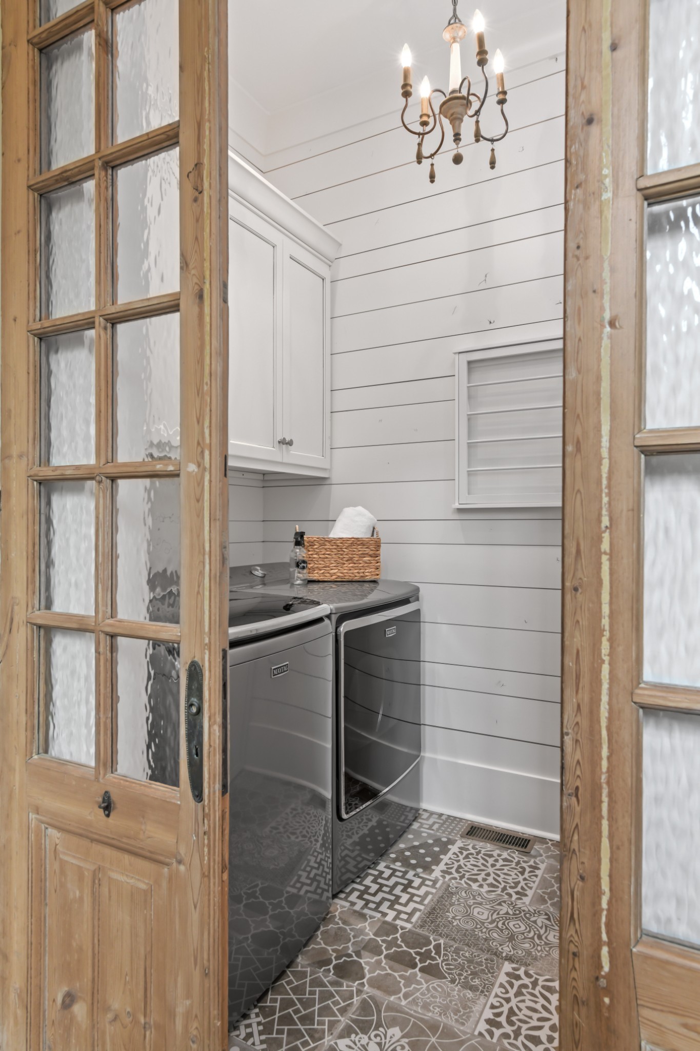 1400 Montmorenci Pass