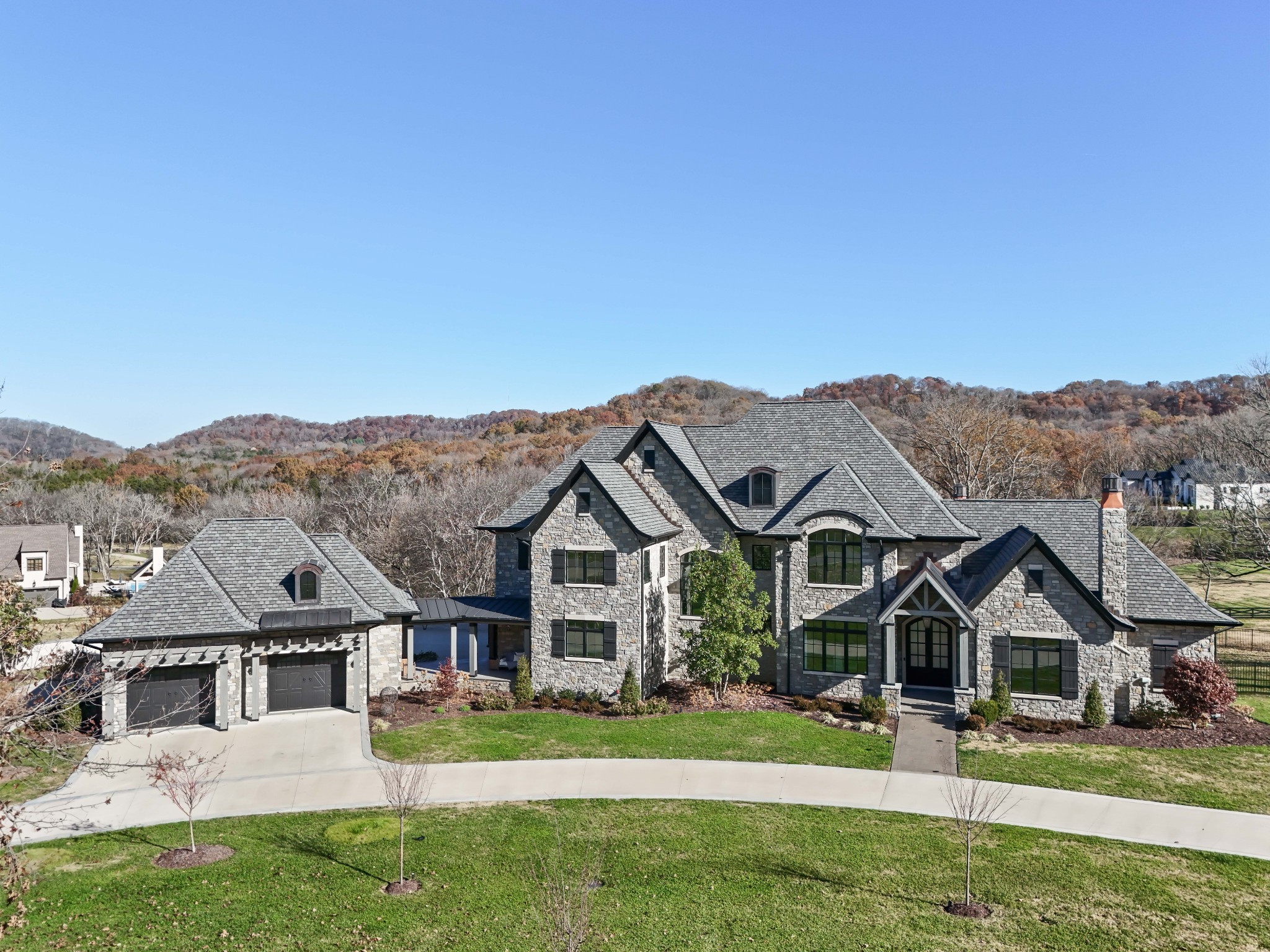 1400 Montmorenci Pass