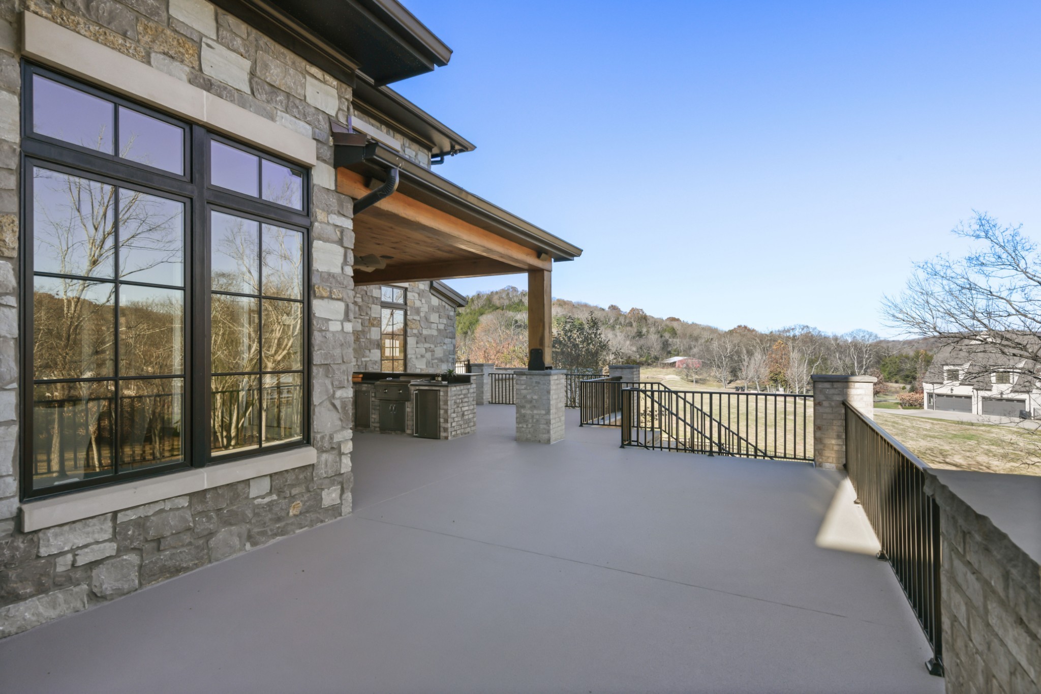 1400 Montmorenci Pass