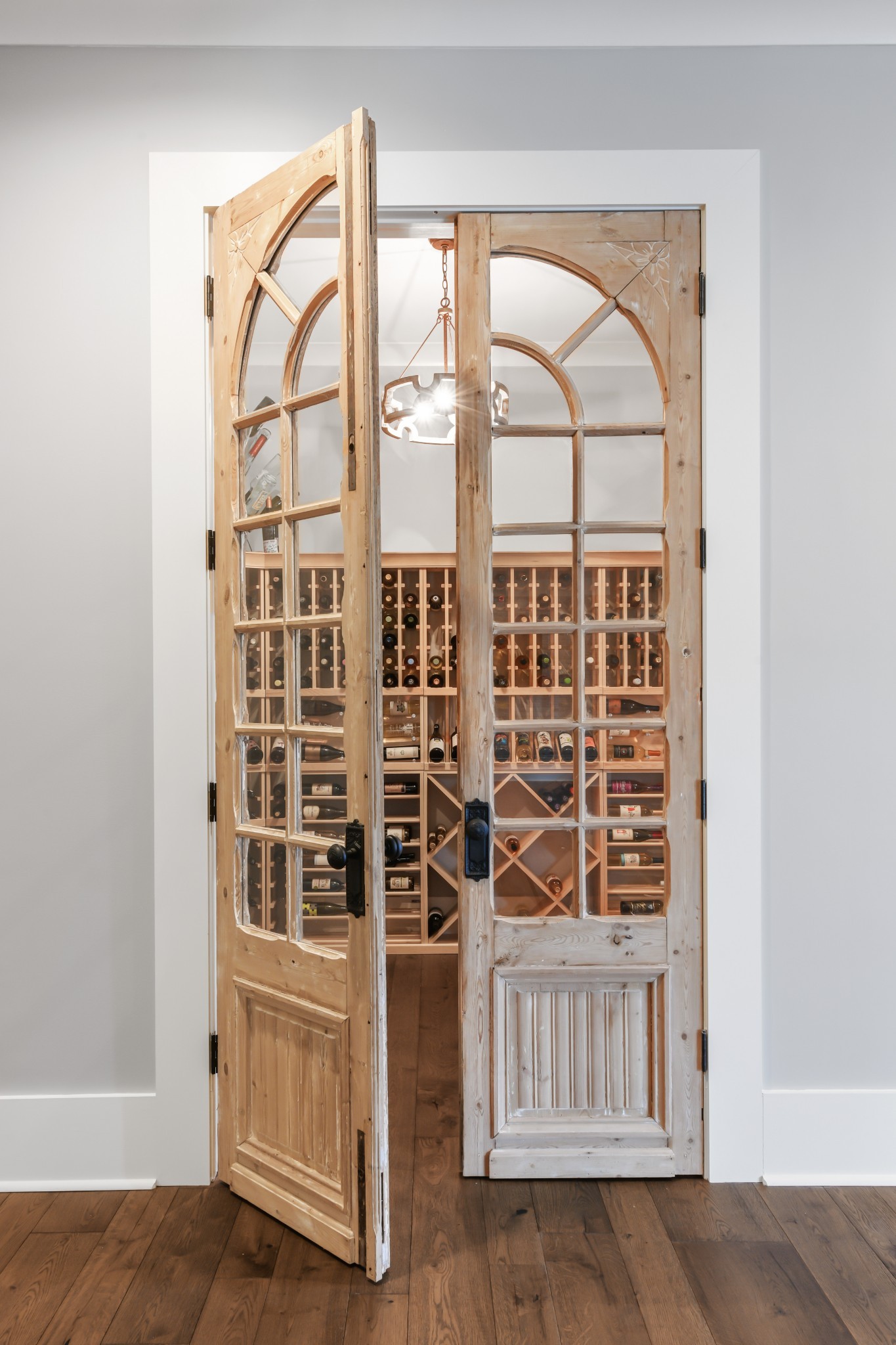 1400 Montmorenci Pass