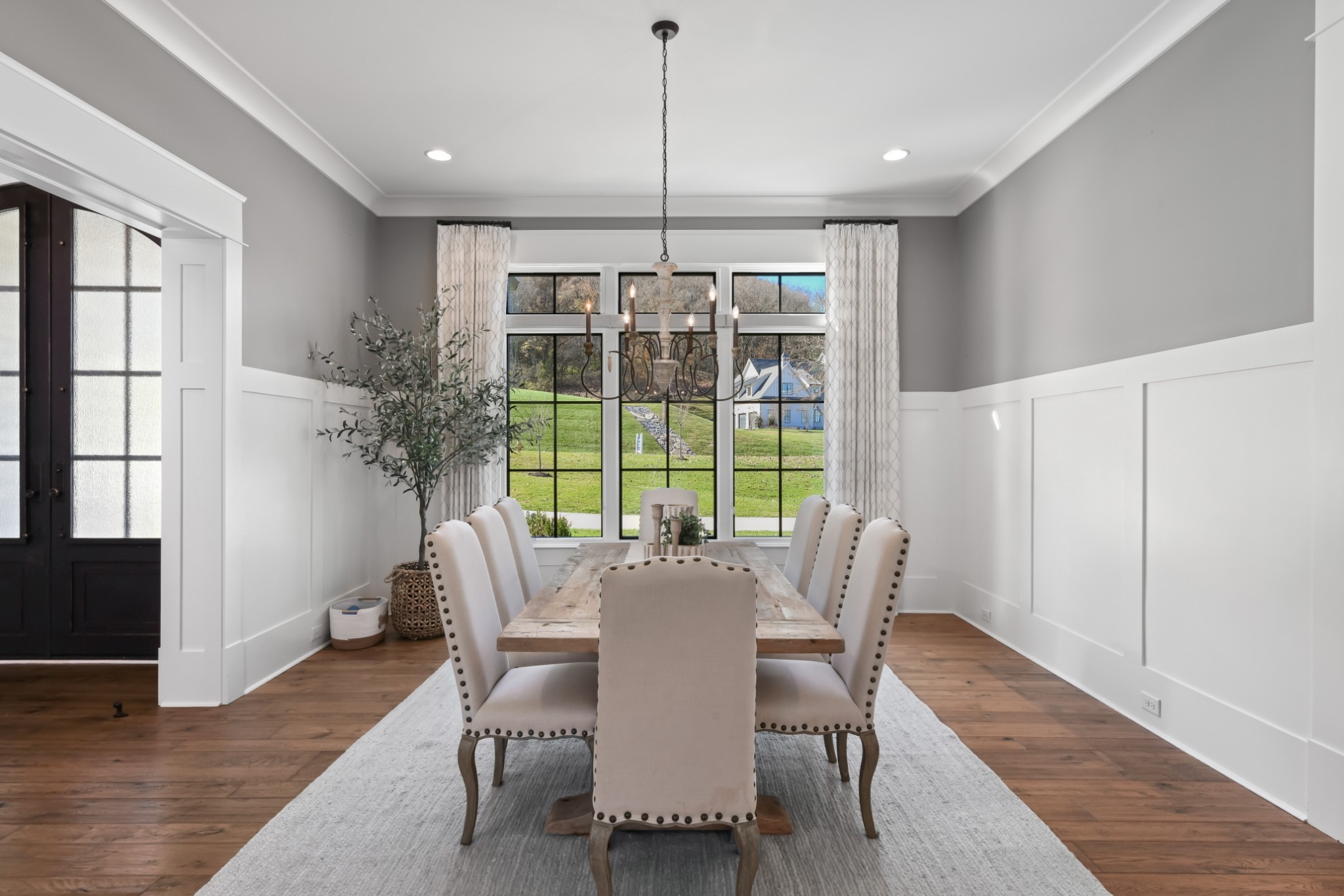 1400 Montmorenci Pass